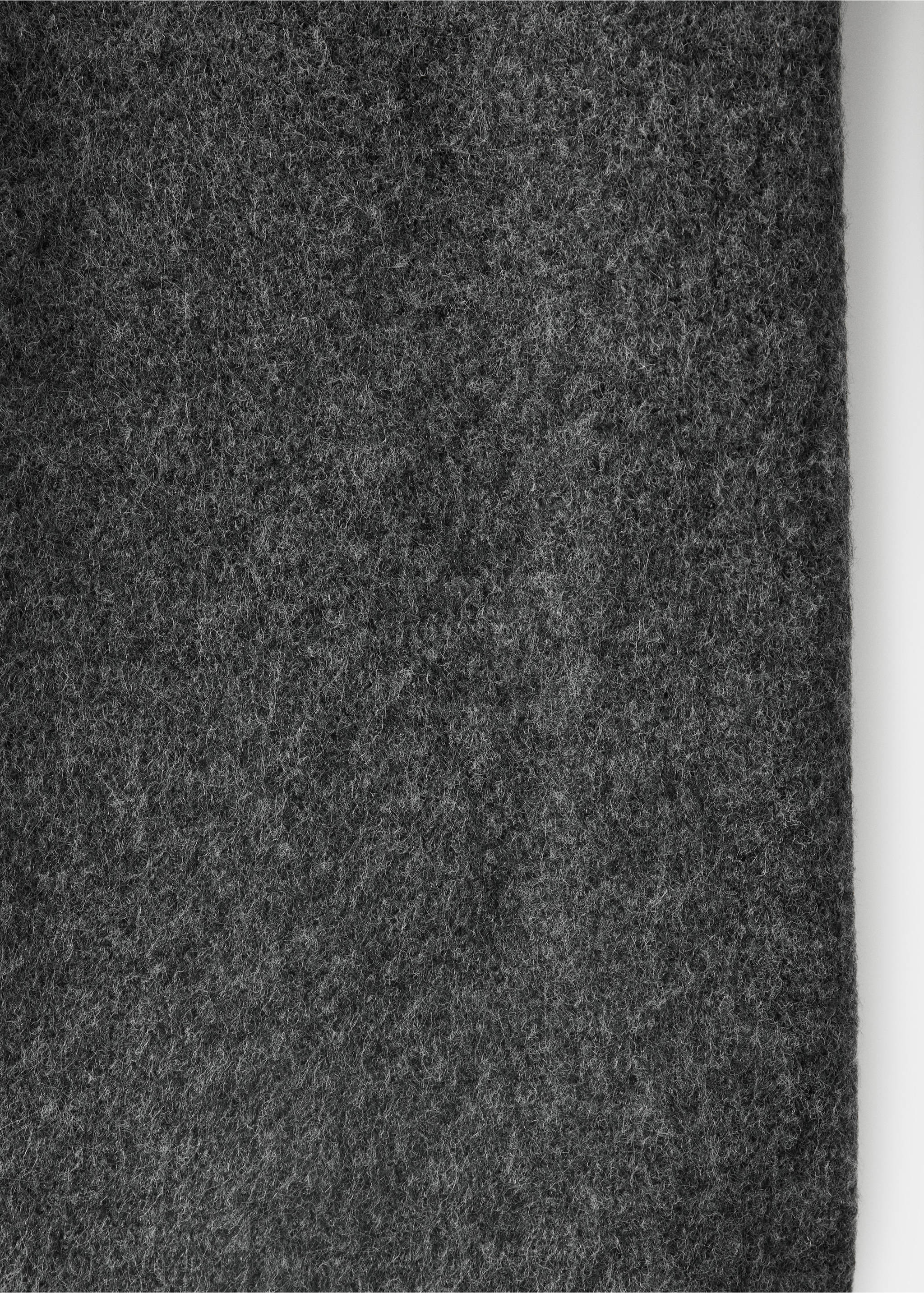 Straight knitted trousers - Details of the article 0, Charcoal. Ref: 37085161-00.