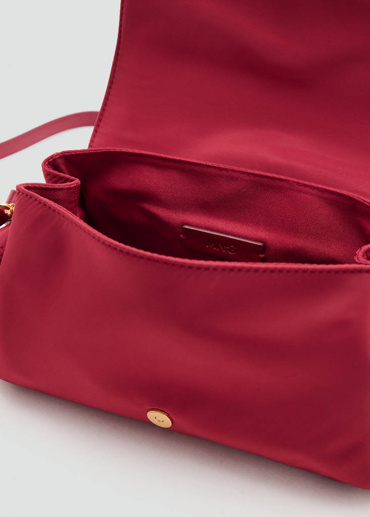 Shoulder bag with pockets and buckle — Red