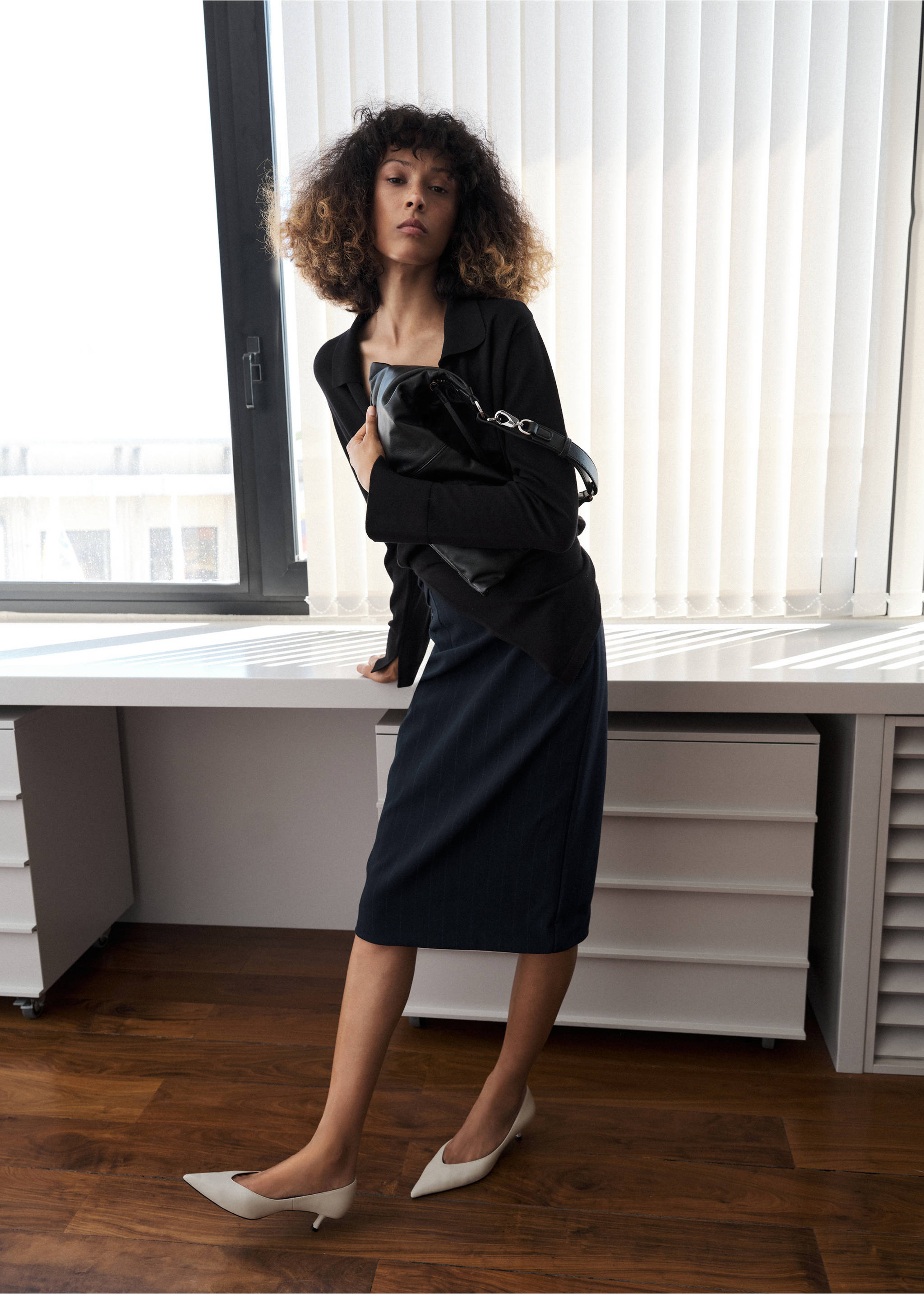 Midi pinstripe skirt - General plane, Navy. Ref: 37085176-01.