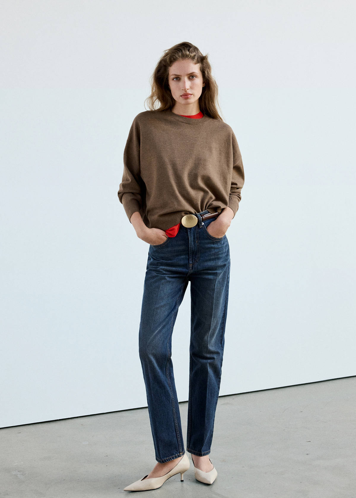 Oversized round-neck sweater — Medium Brown