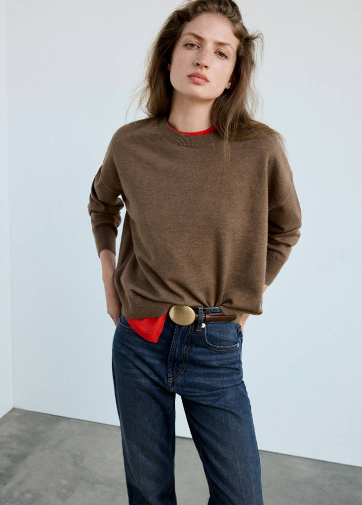 Oversized round-neck sweater — Medium Brown
