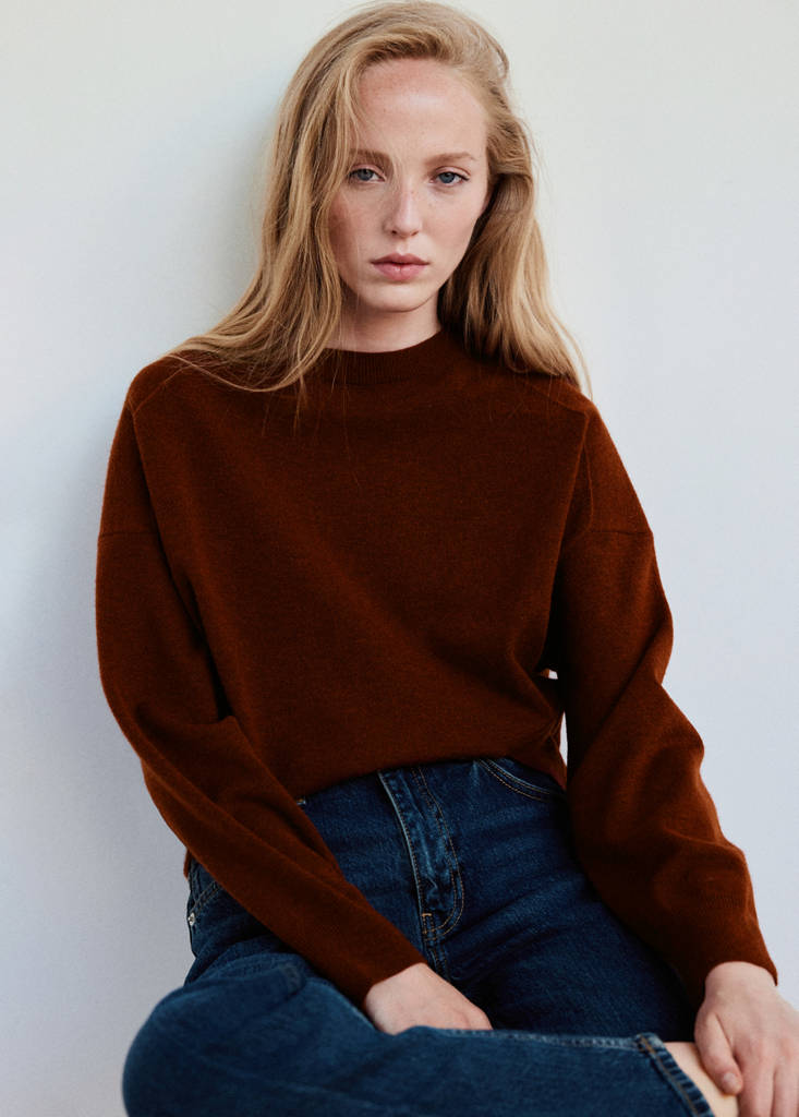 Oversized round-neck sweater — Russet