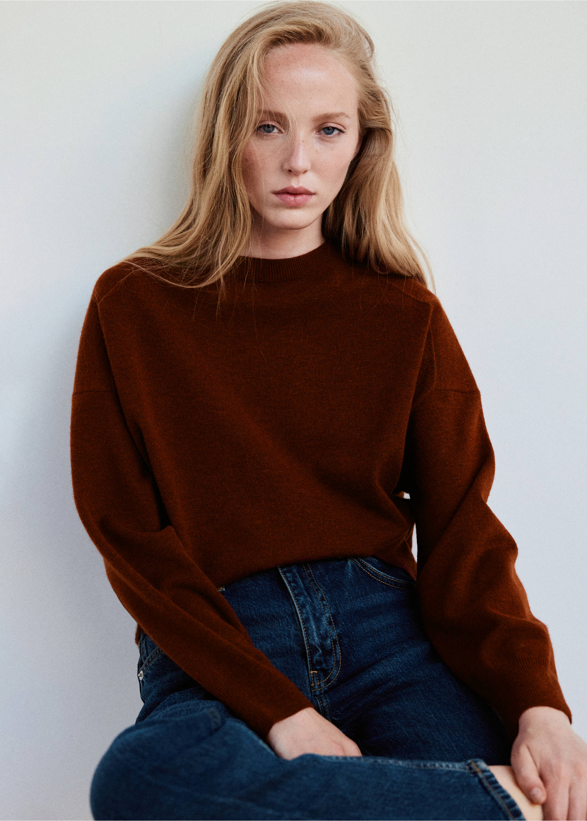 Oversized-Pullover mit Rundhalsausschnitt - Mittlere Ansicht, Rotbraun. Ref: 37085836-00.