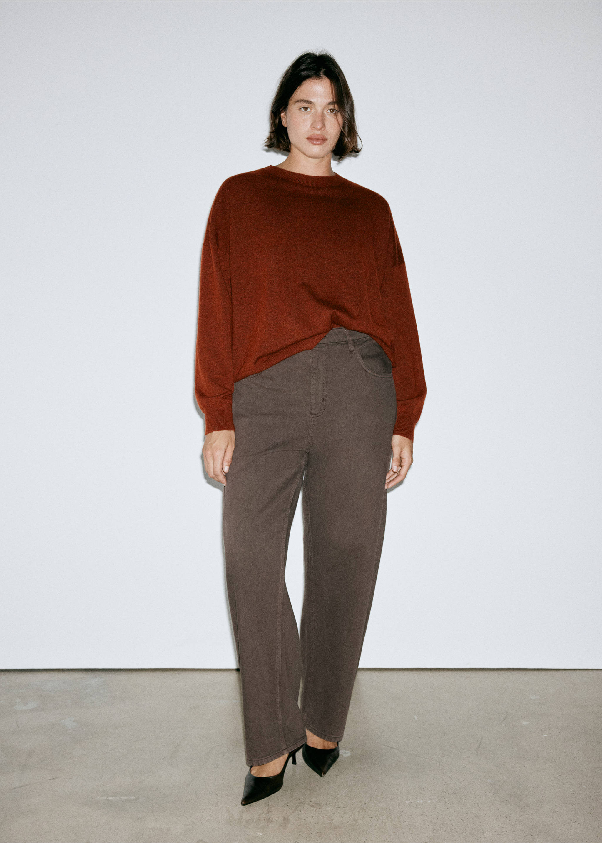 Oversized round-neck sweater - Details of the article 5, Russet. Ref: 37085836-00.