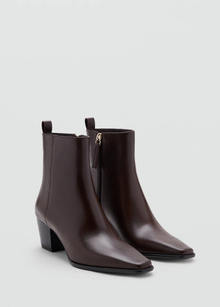 Suede ankle boots with pointed toe — Chocolate