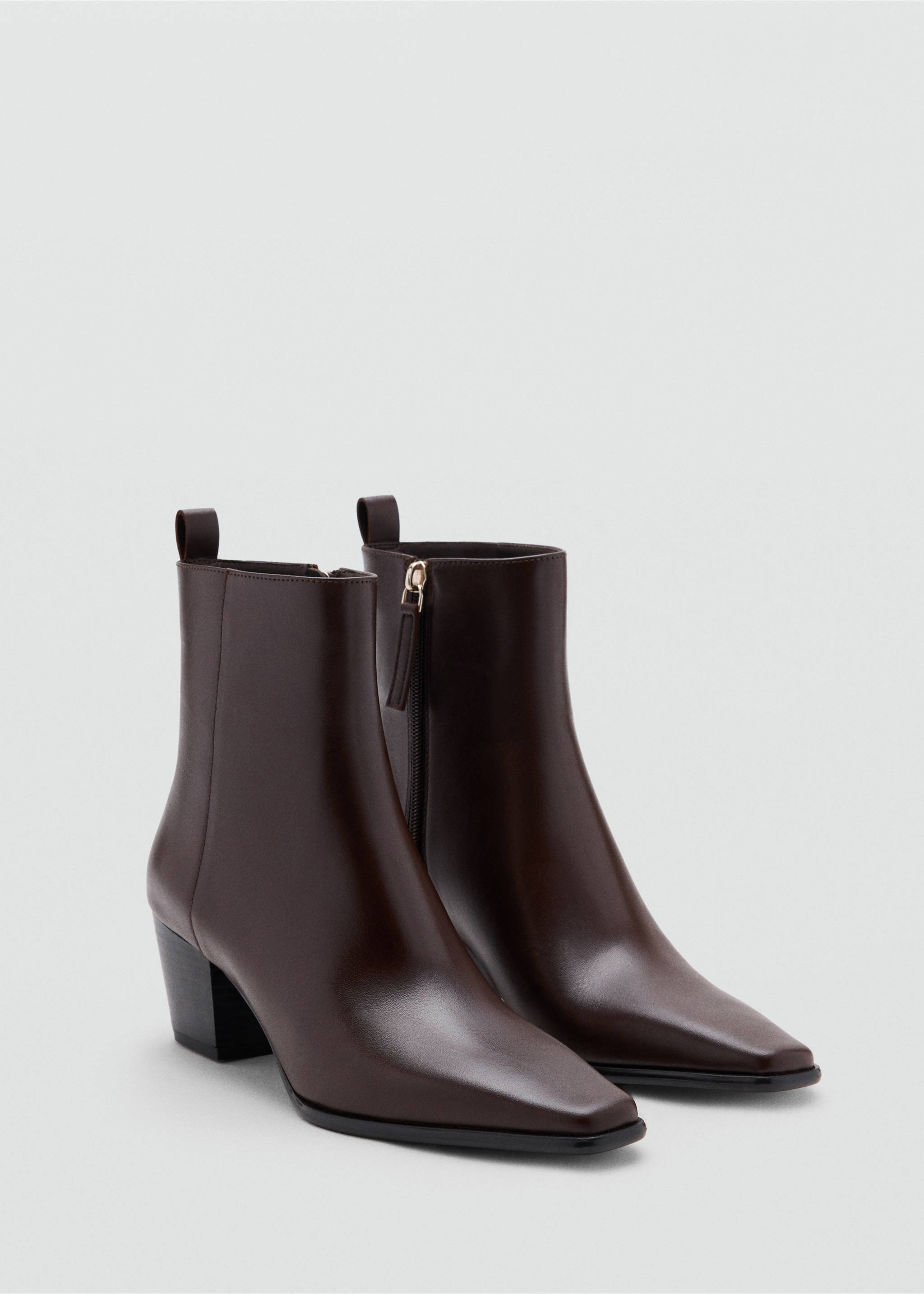 Bottines cuir talon bloc - Plan moyen, Chocolat. Ref: 37085840-00.