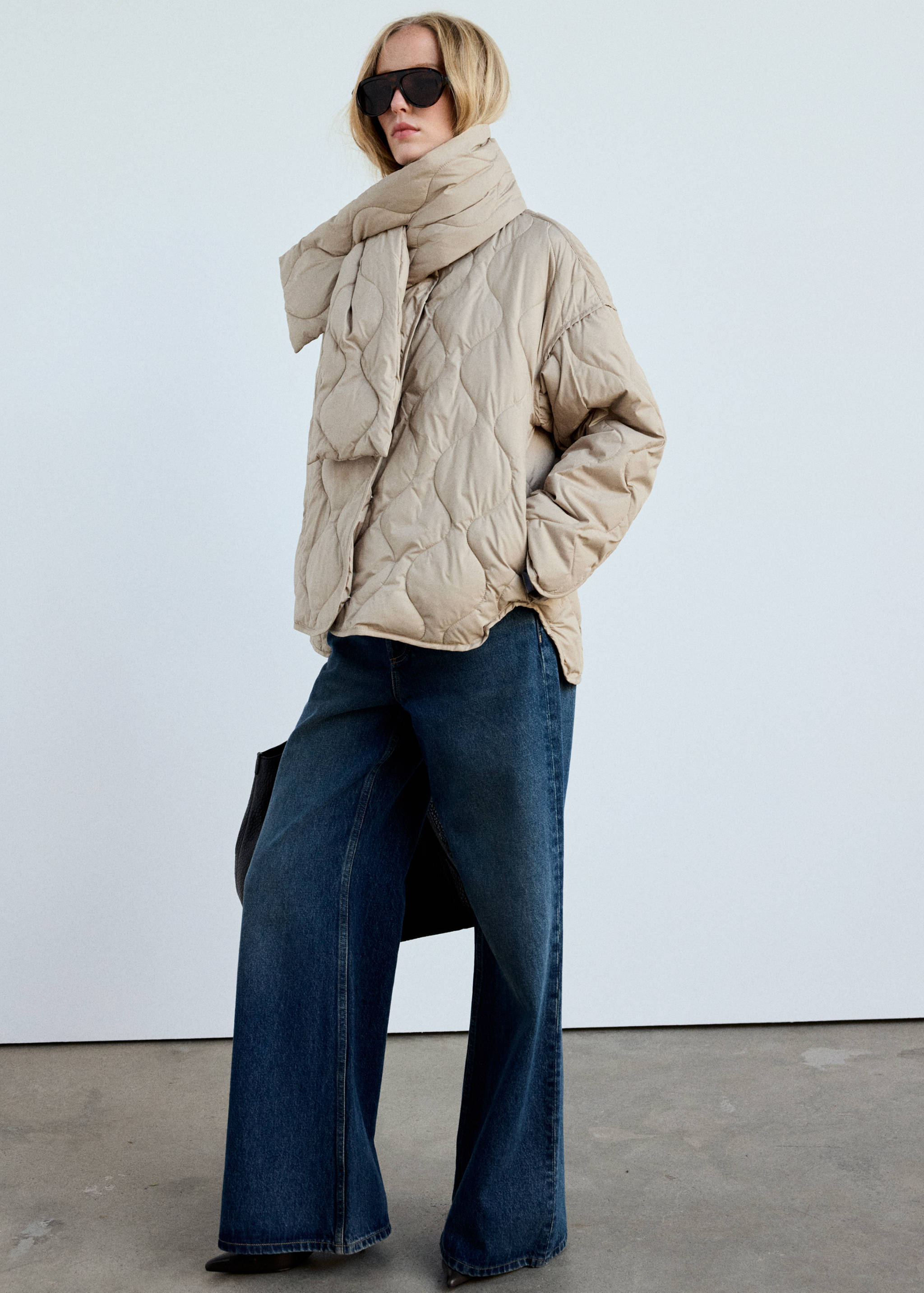 Quilted anorak with detachable scarf - General plane