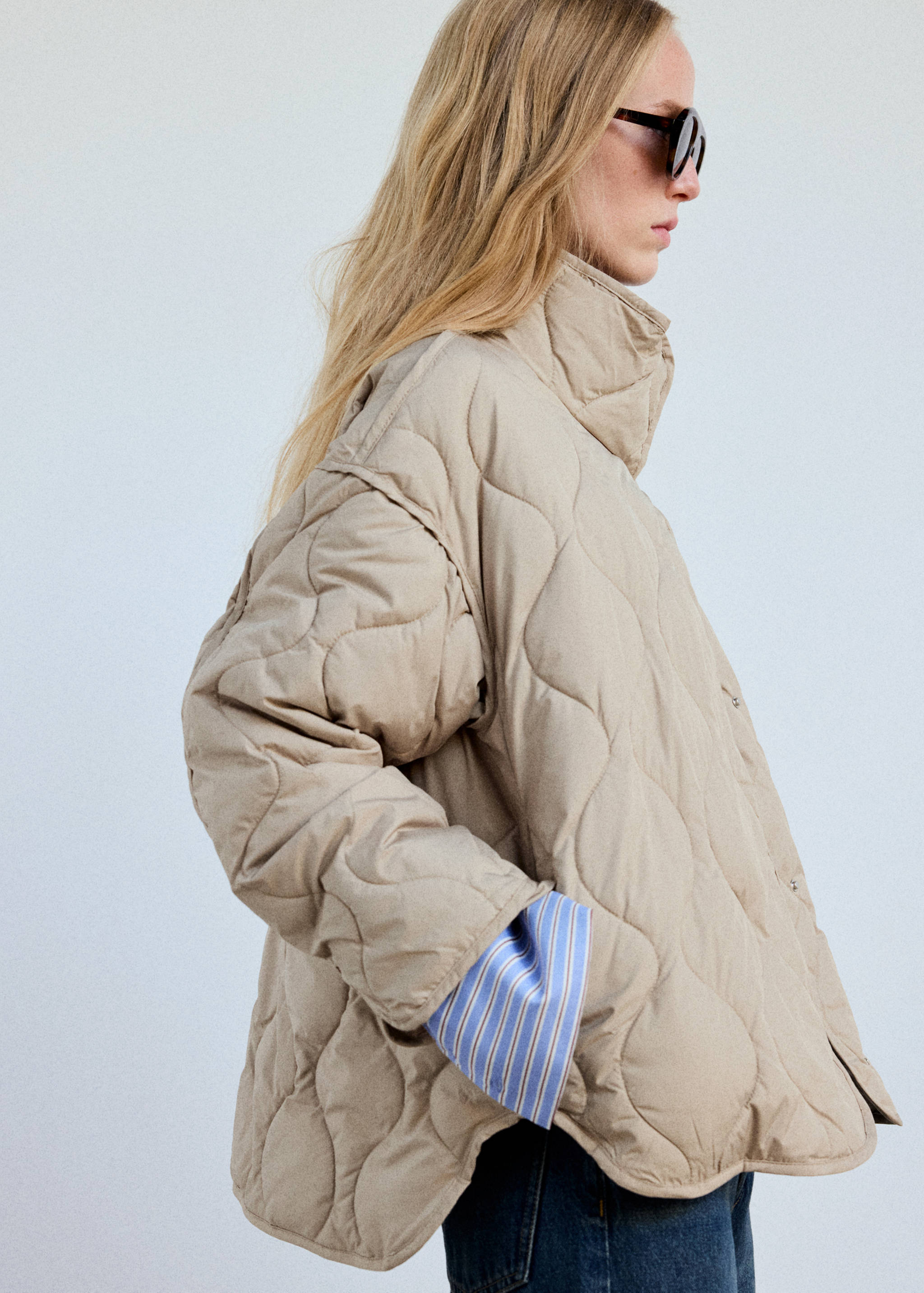 Quilted anorak with detachable scarf - Details of the article 1
