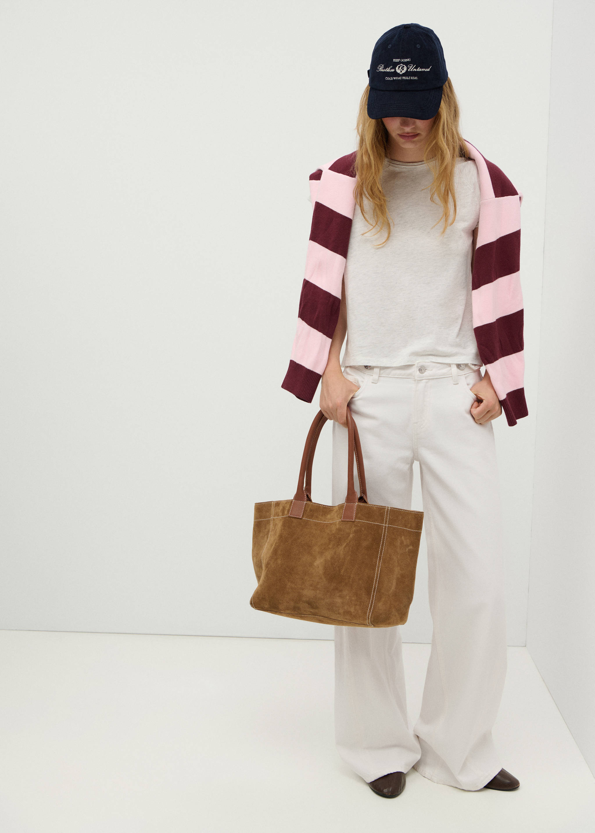 Wide-leg jeans with belt loop detail - General plane