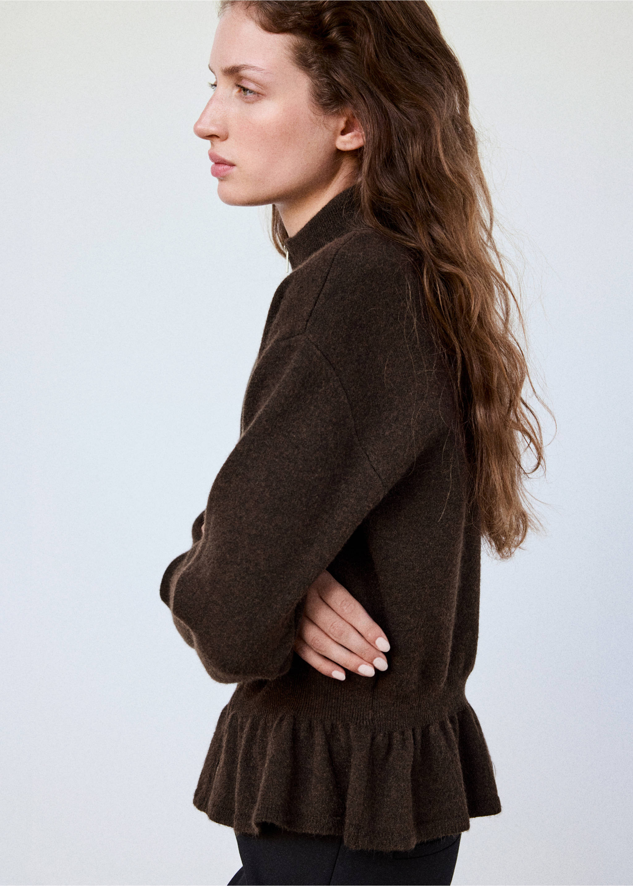 Veste en maille bas froncé - Plan moyen, Chocolat. Ref: 37085850-00.