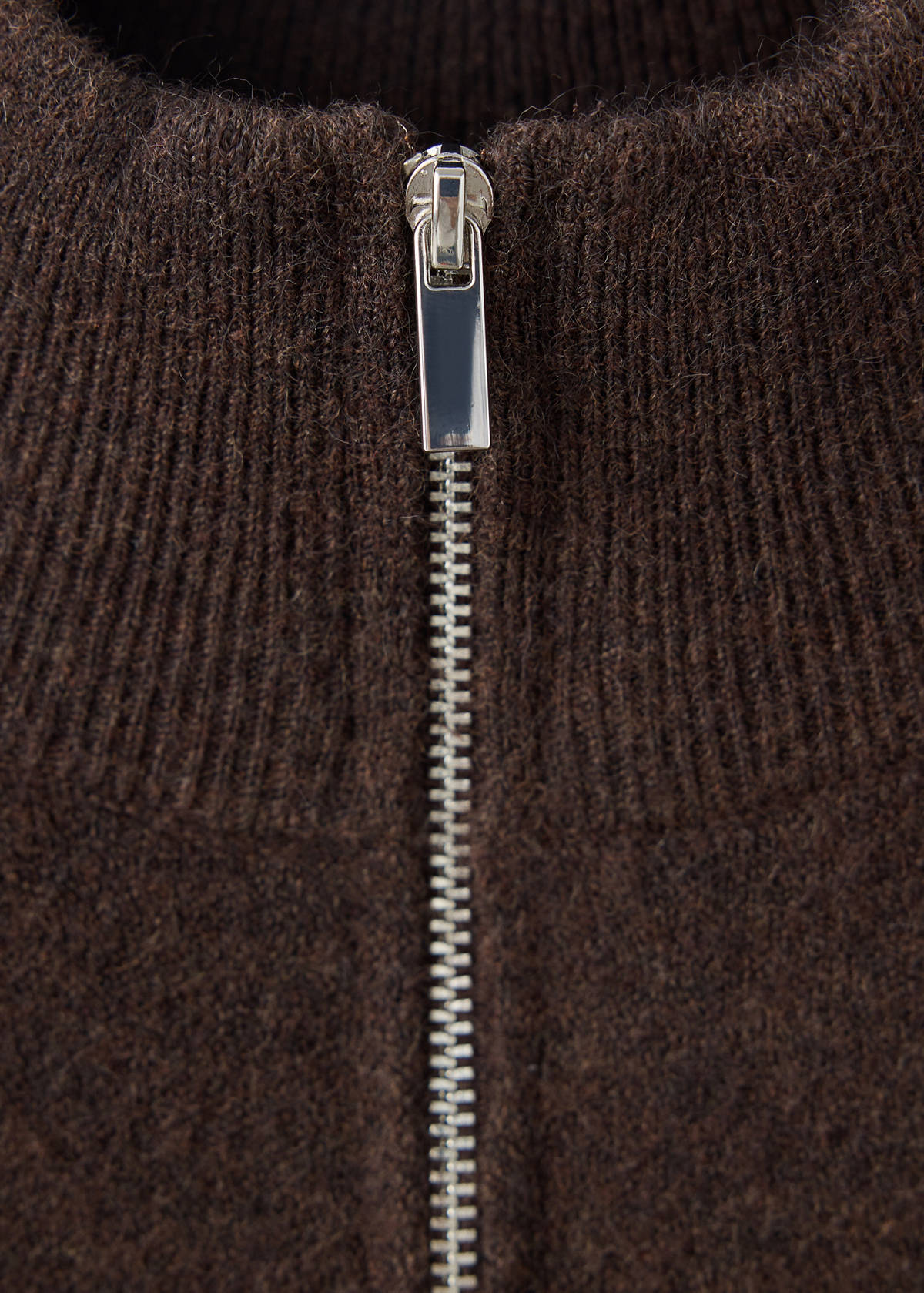 Gathered low-waist knit jacket — Chocolate