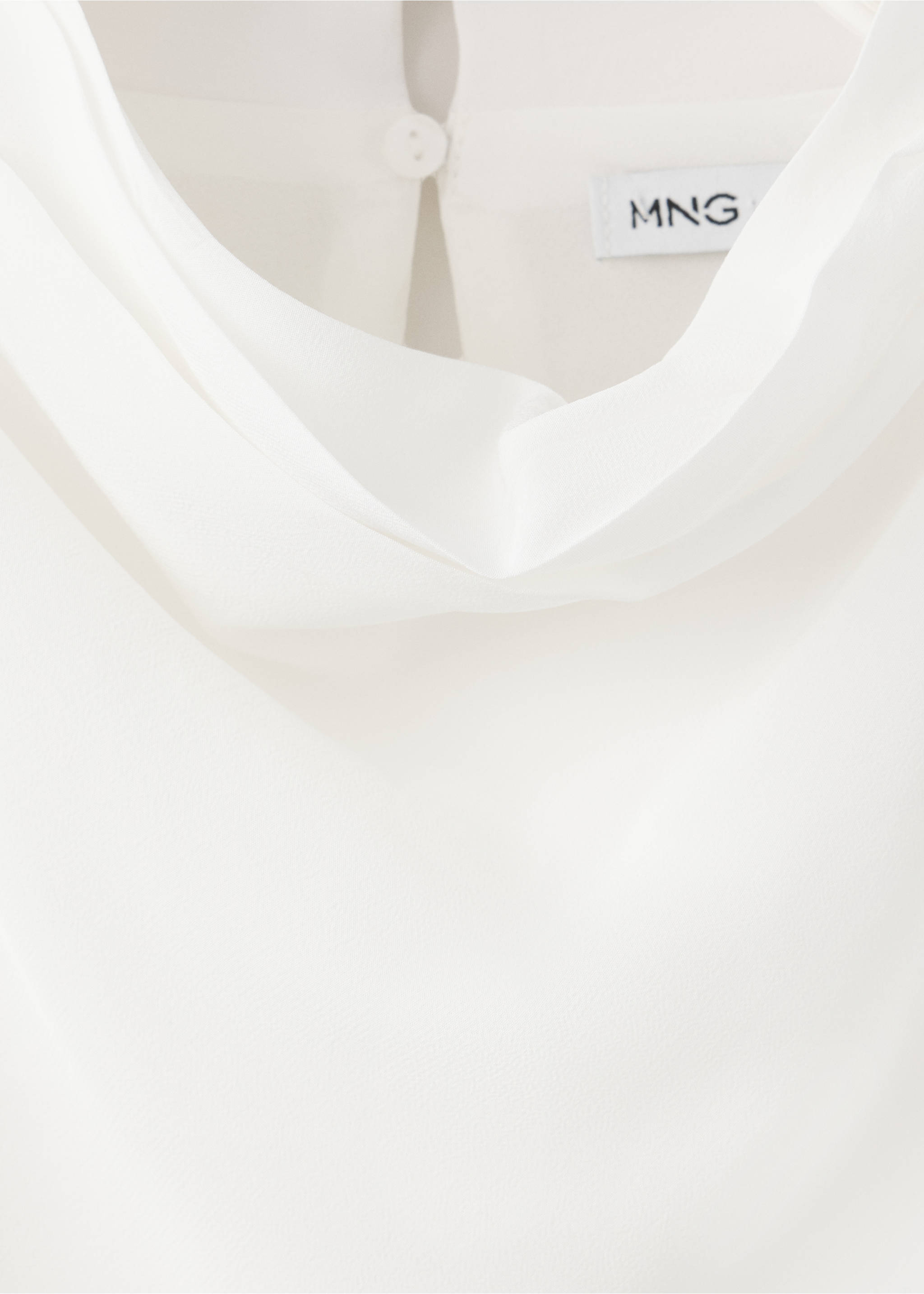 Top cuello alto drapeado - Detalle del artículo 8, Blanco roto. Ref: 37085853-00.