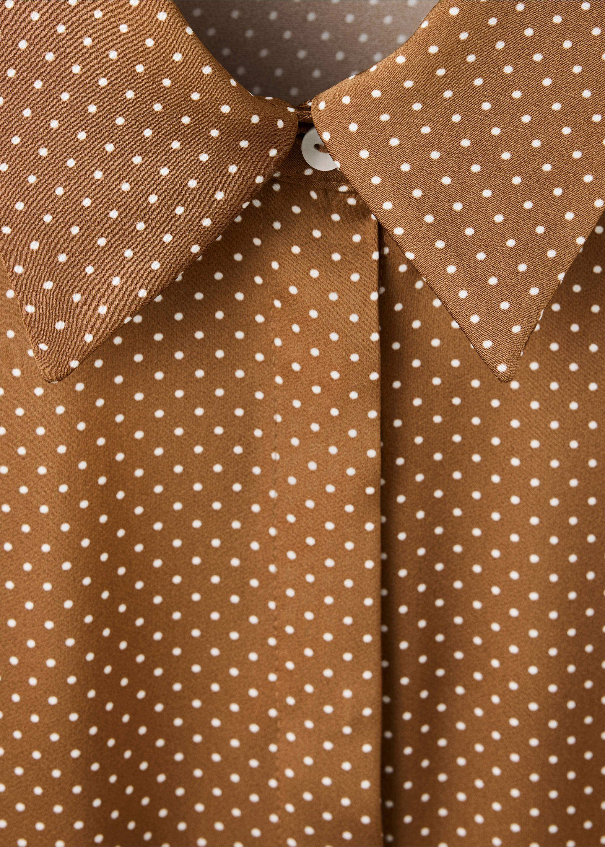 Polka-dot satin-finish shirt - Details of the article 8, Brown. Ref: 37085856-00.