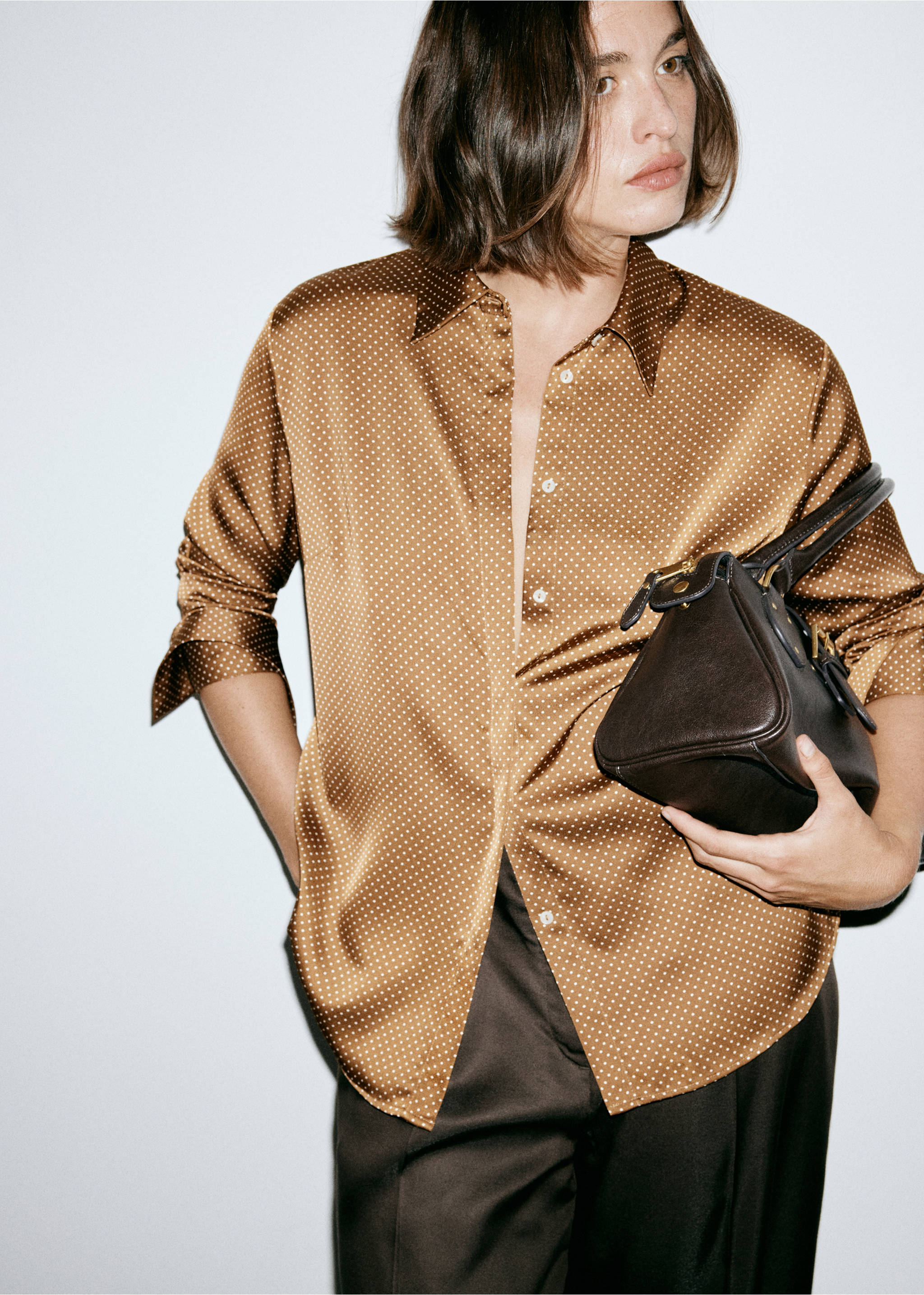 Polka-dot satin-finish shirt - Details of the article 6, Brown. Ref: 37085856-00.