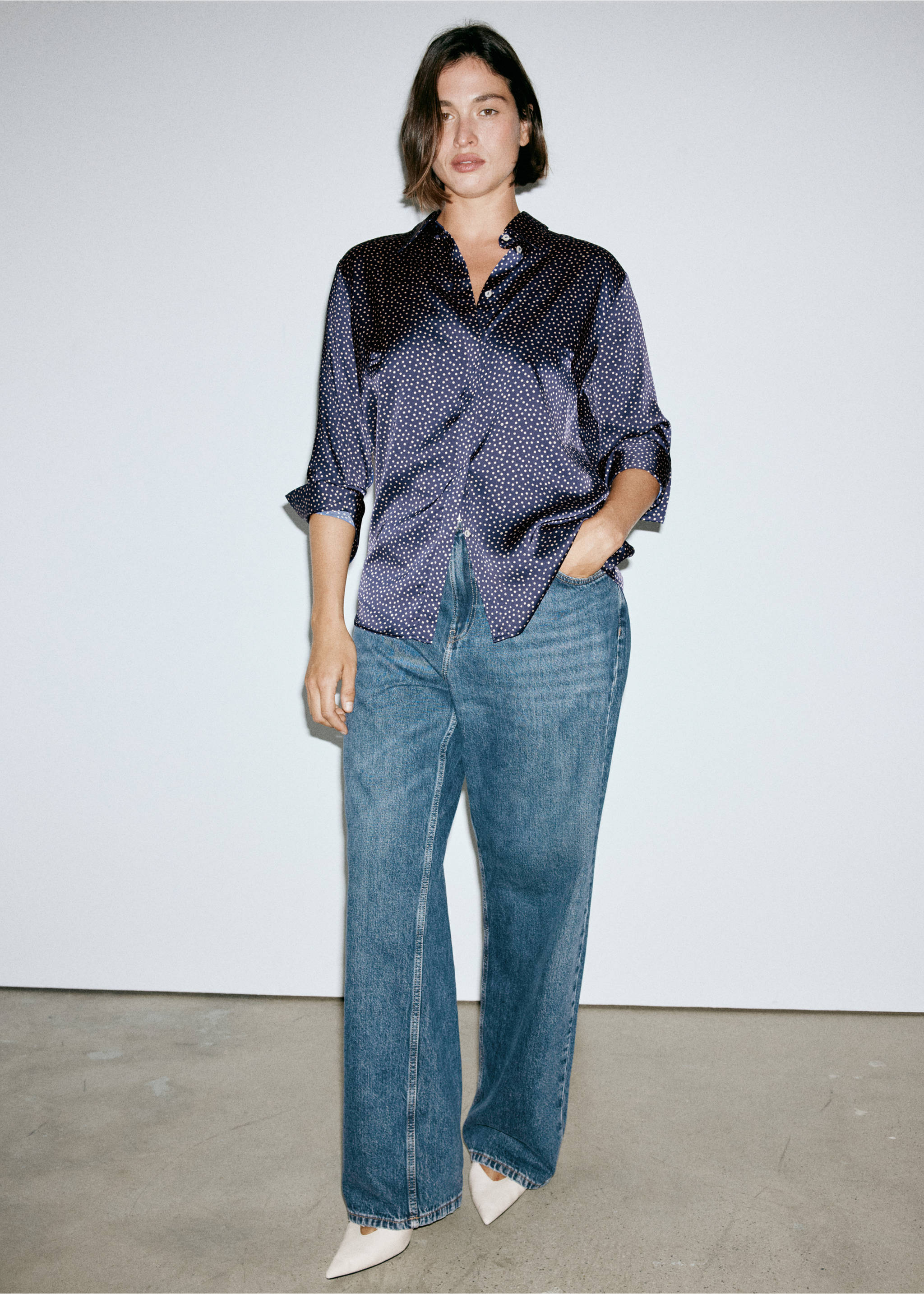 Polka-dot satin-finish shirt - Details of the article 5, Night Blue. Ref: 37085856-00.