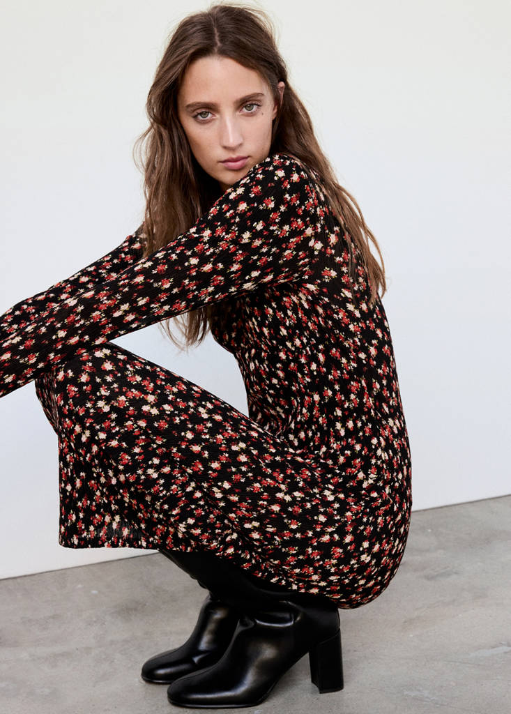 Printed pleated dress — Black