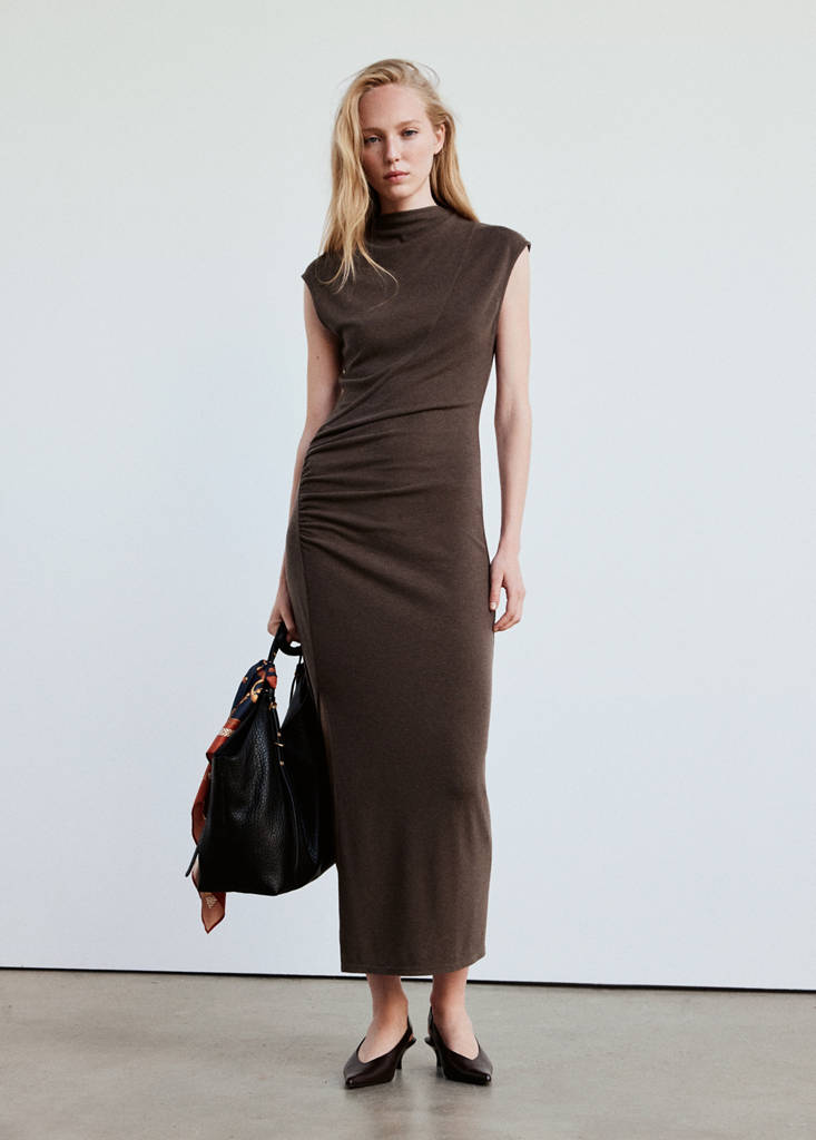 Ruched side knitted dress — Light/Pastel Brown