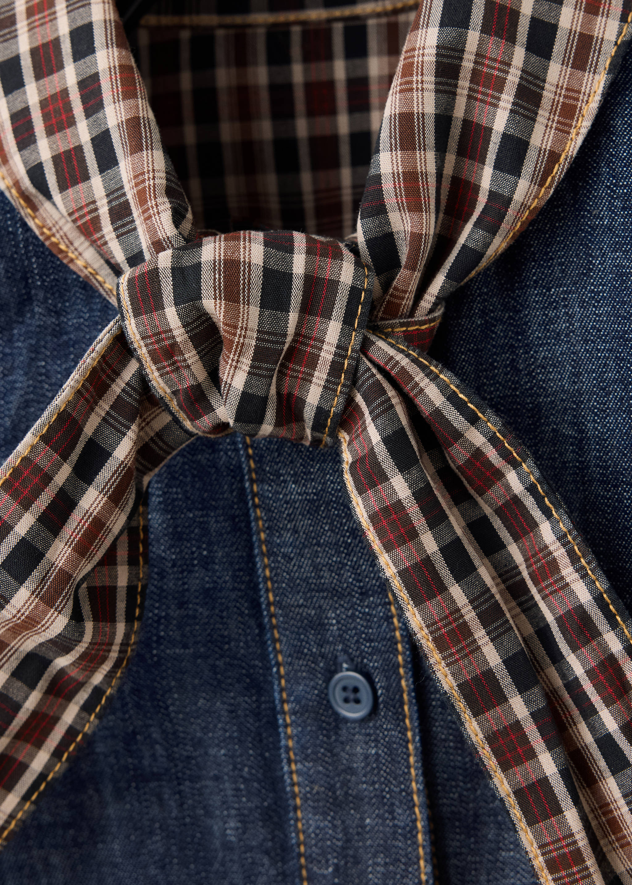 Chemise denim col foulard - Détail de l'article 8