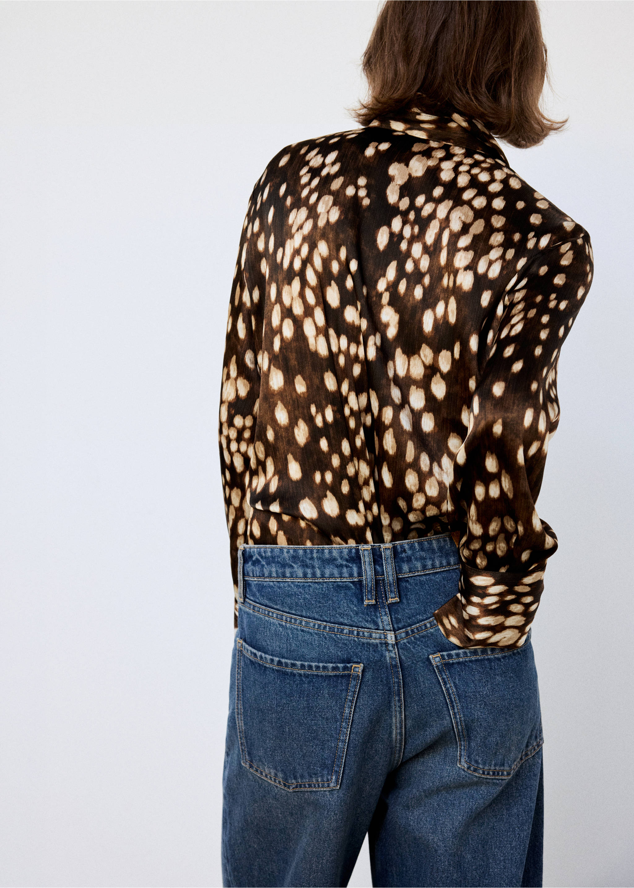 Checked shirt with band collar - Reverse of the article, Brown. Ref: 37085869-00.