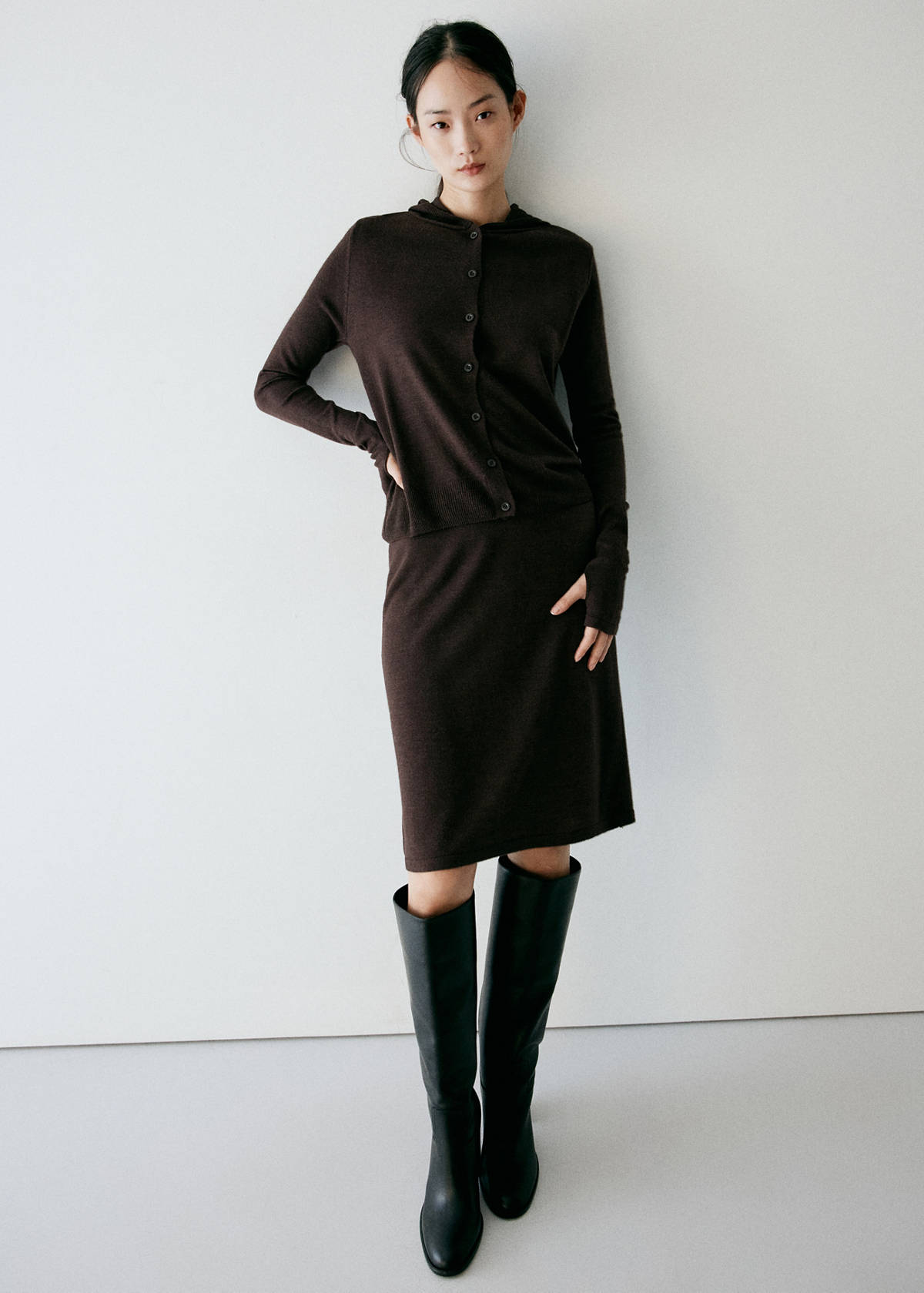 Fine-knit hooded cardigan — Brown