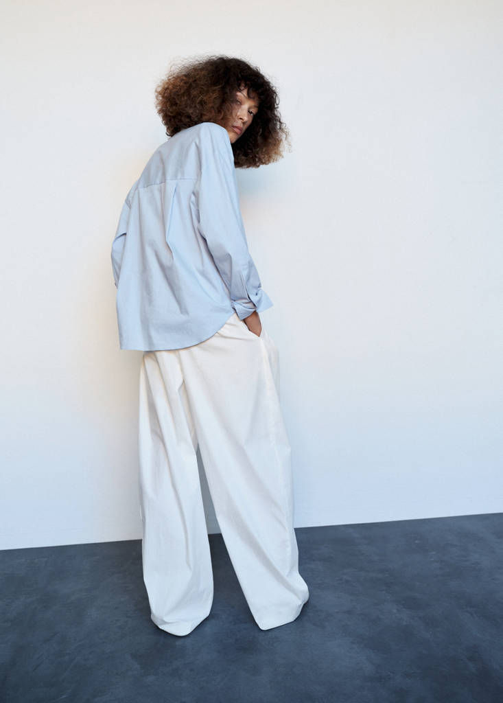 Oversized funnel-neck shirt — Blue