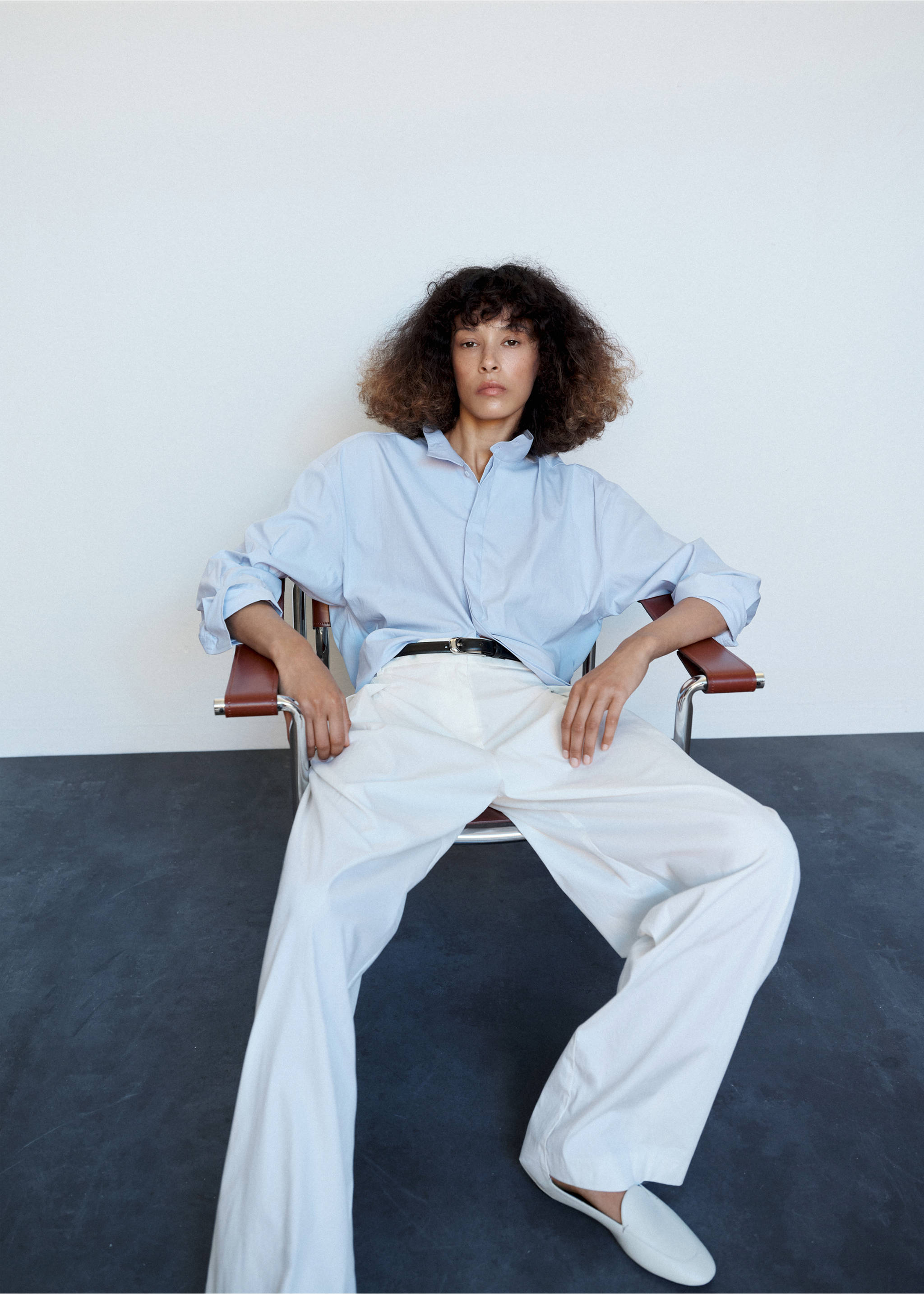 Oversized funnel-neck shirt - Details of the article 1, Blue. Ref: 37085879-00.