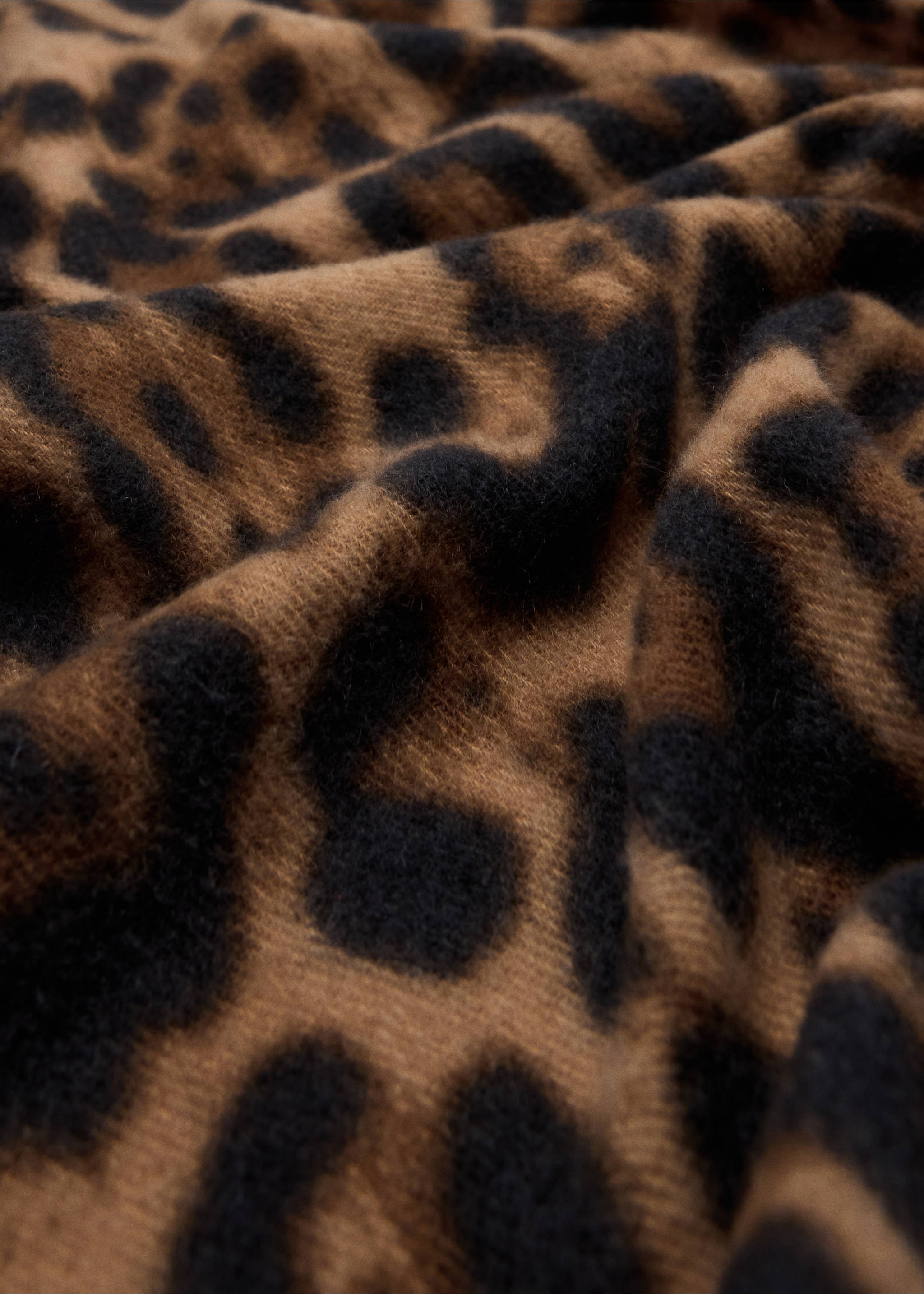 Bufanda animal print - Plano medio, Marrón. Ref: 37085982-00.