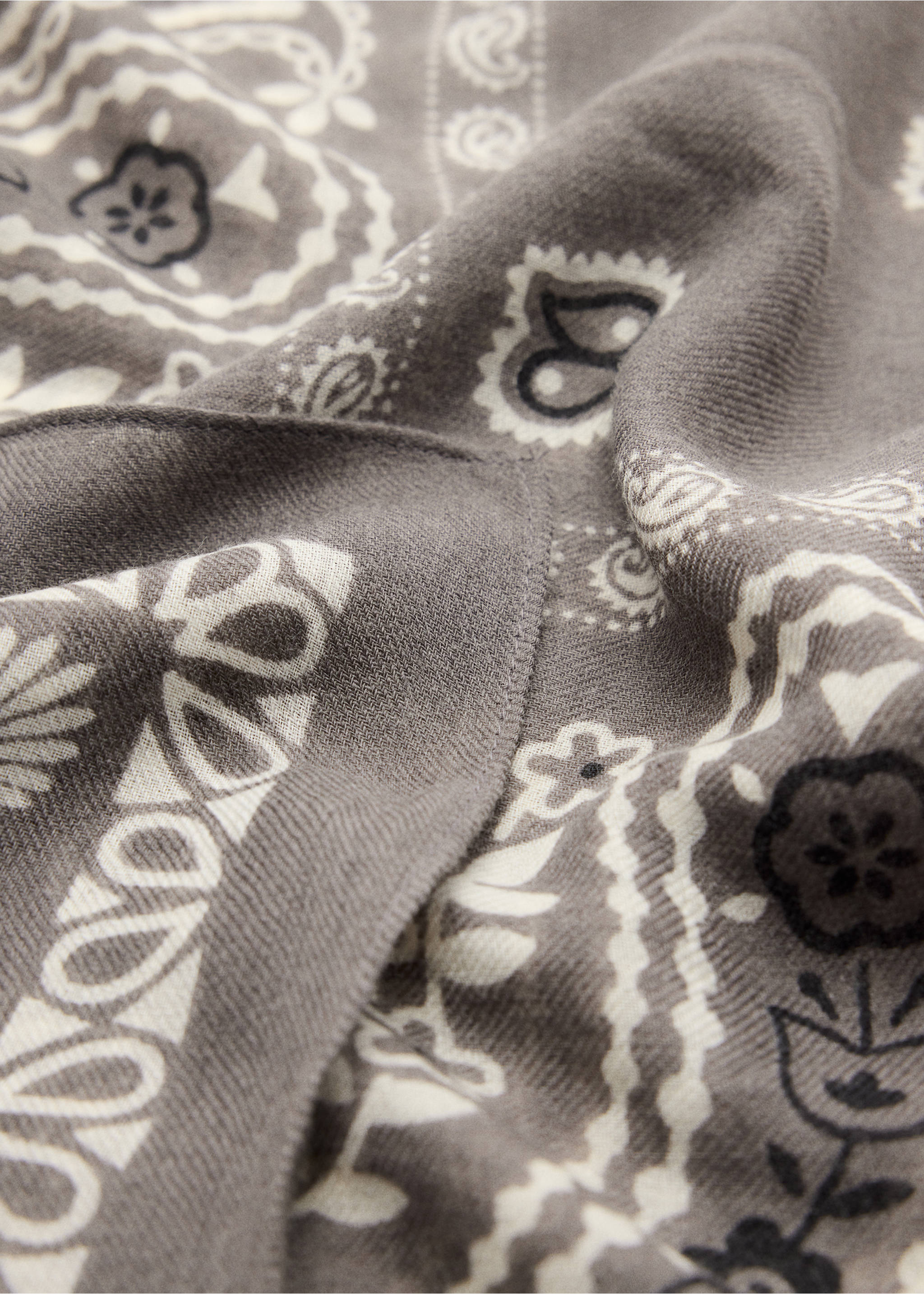 Paisley print scarf - Medium plane, Grey. Ref: 37085983-00.