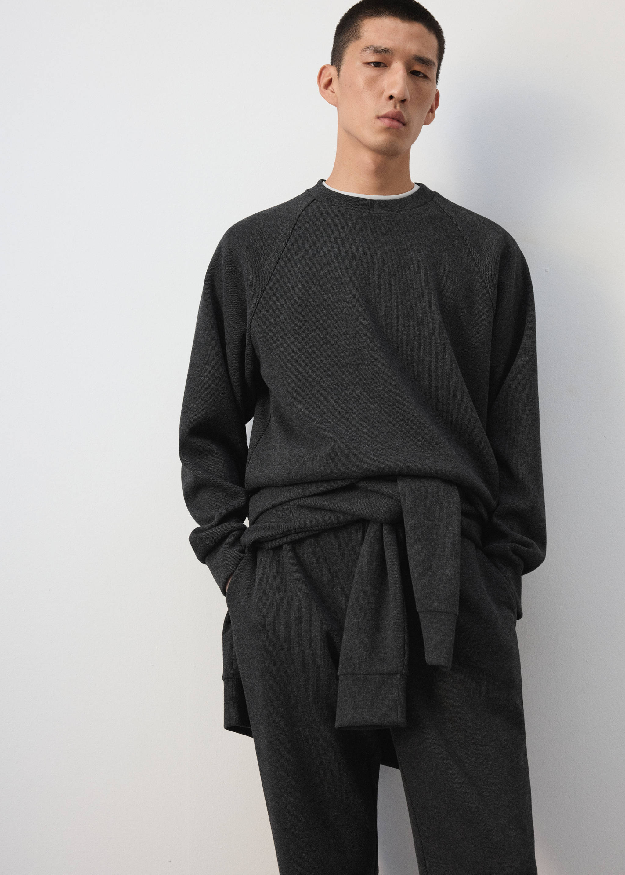 Sweatshirt van geborstelde sweatstof, regular fit - Detail van het artikel 4