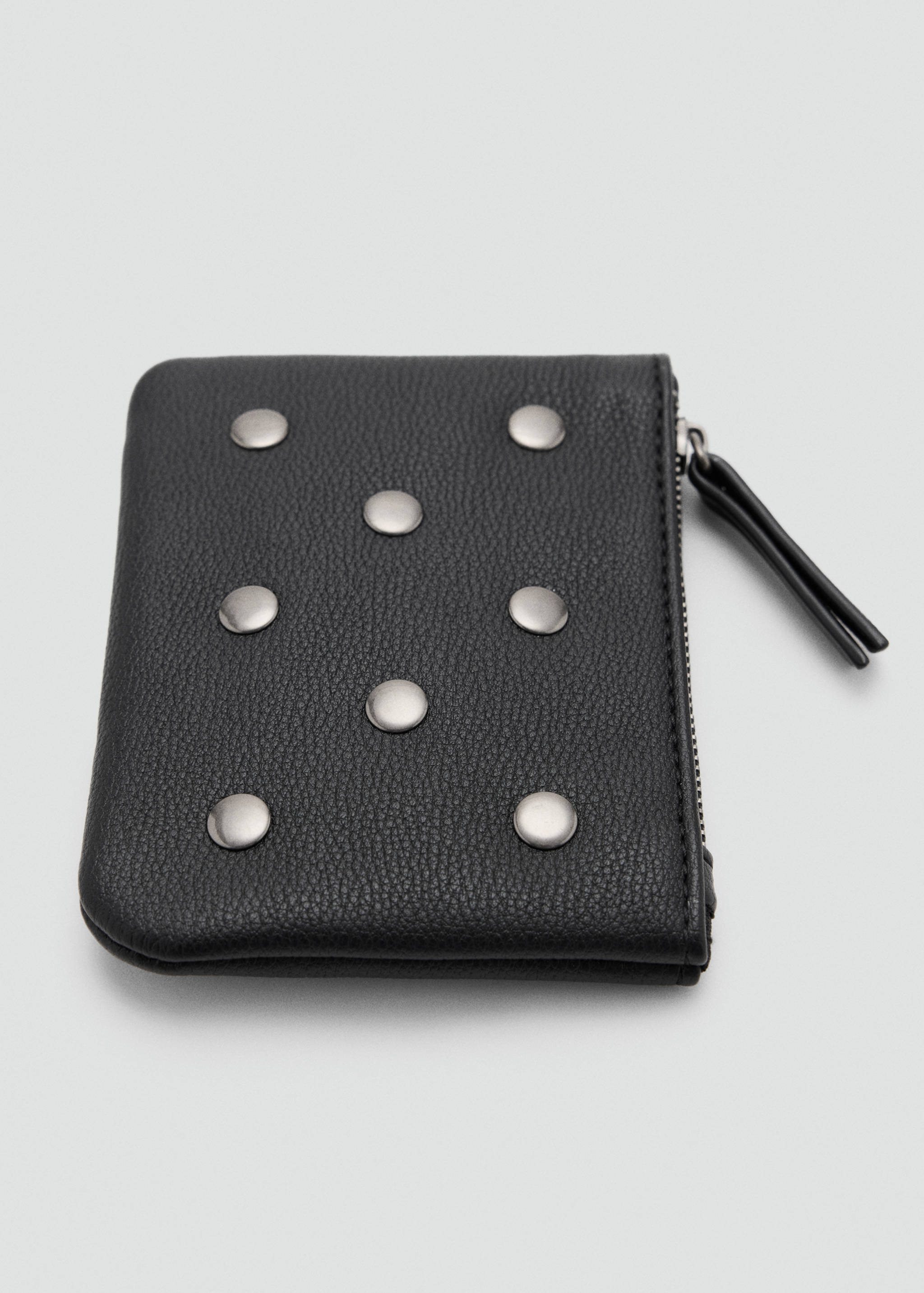 Studded purse - Details of the article 1