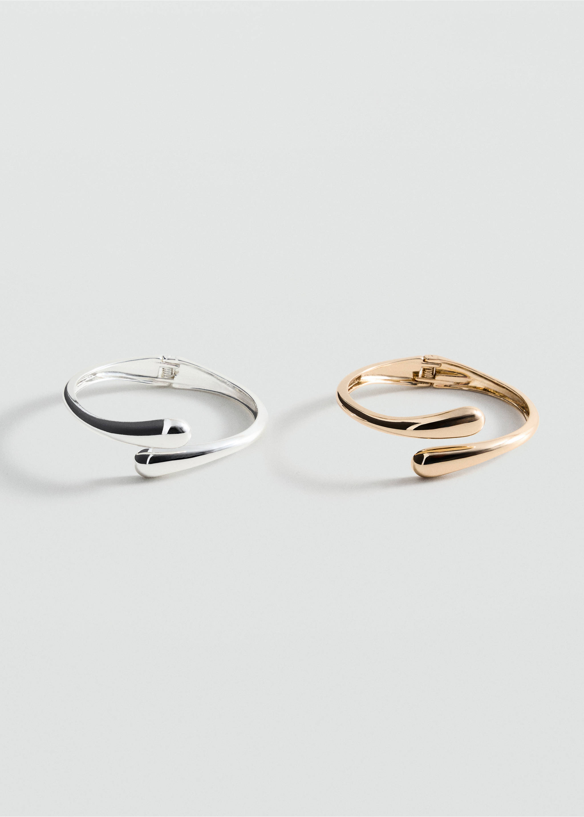 Fine rigid bangle - Article without model, Gold. Ref: 37086004-00.