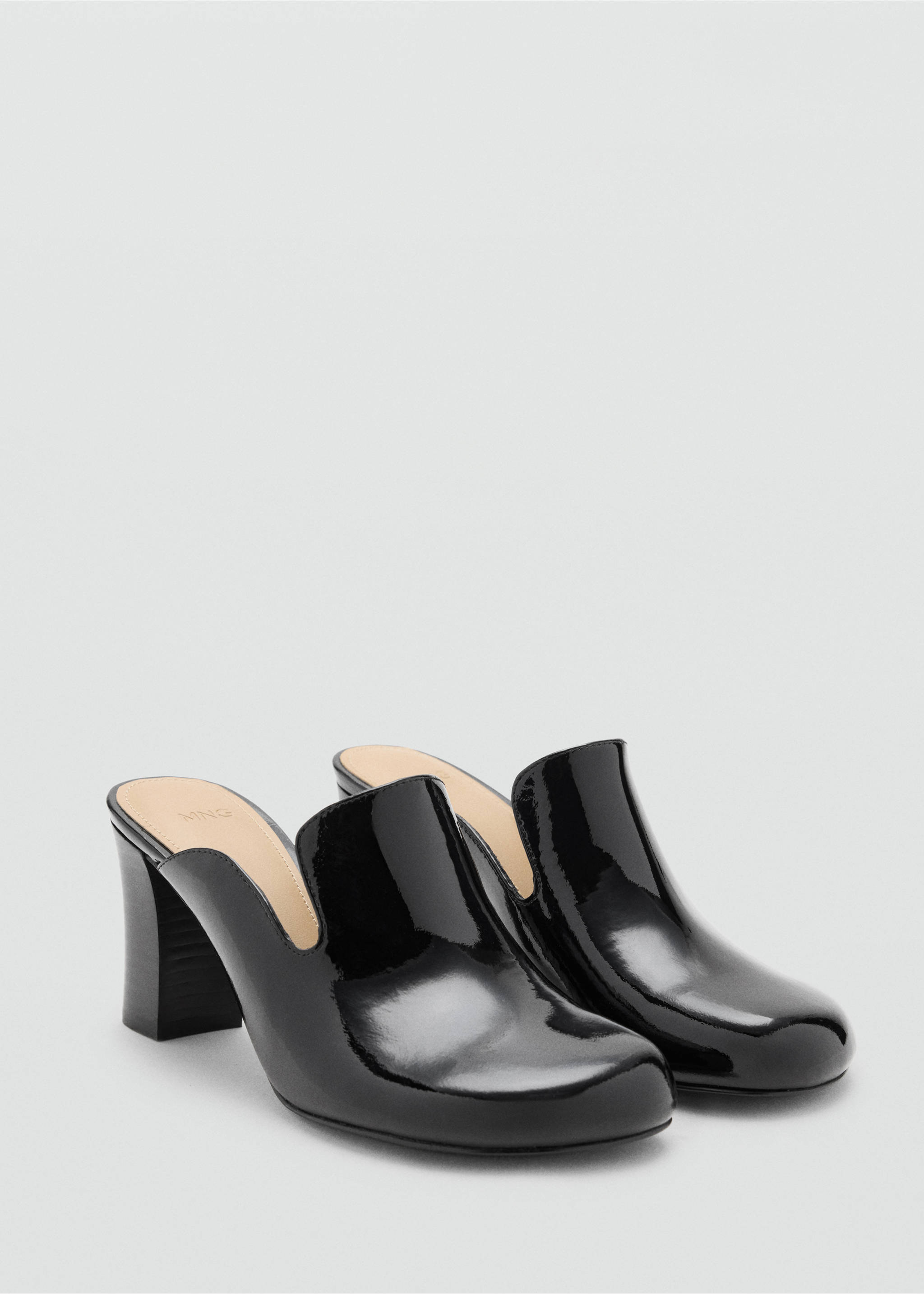 Patent leather high-heeled shoe - Medium plane, Black. Ref: 37086011-00.