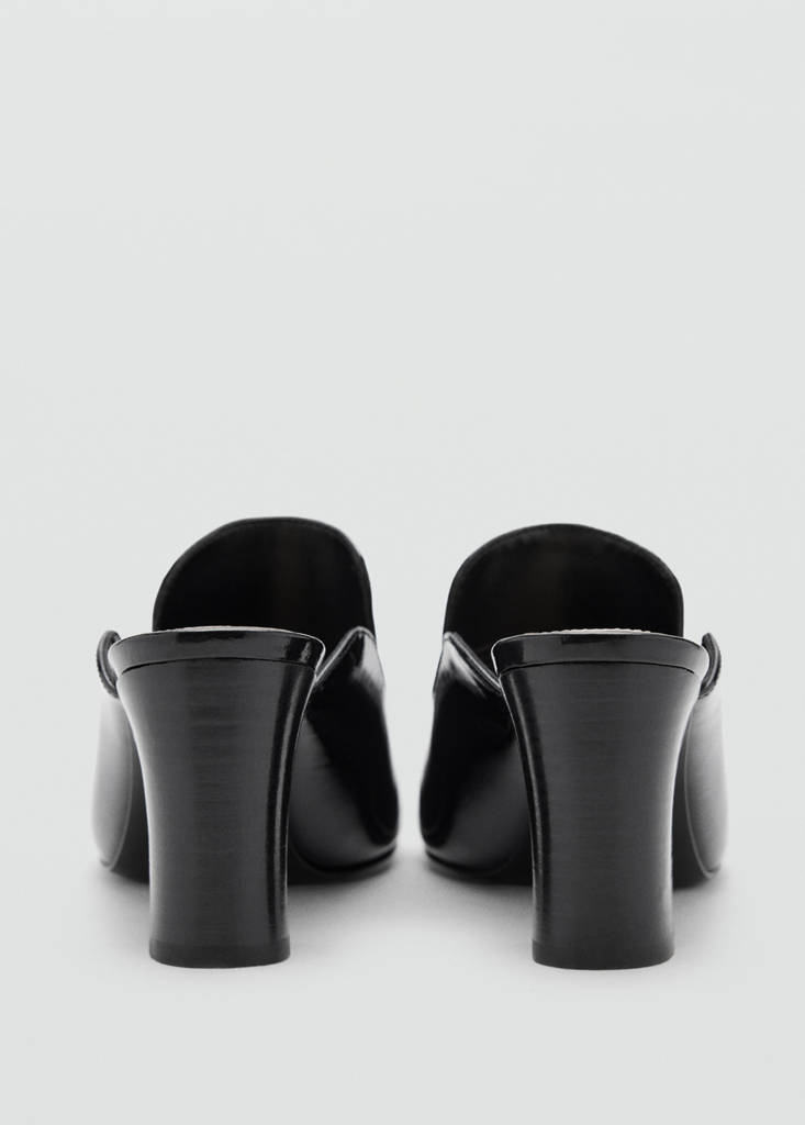 Patent leather high-heeled shoe — Black