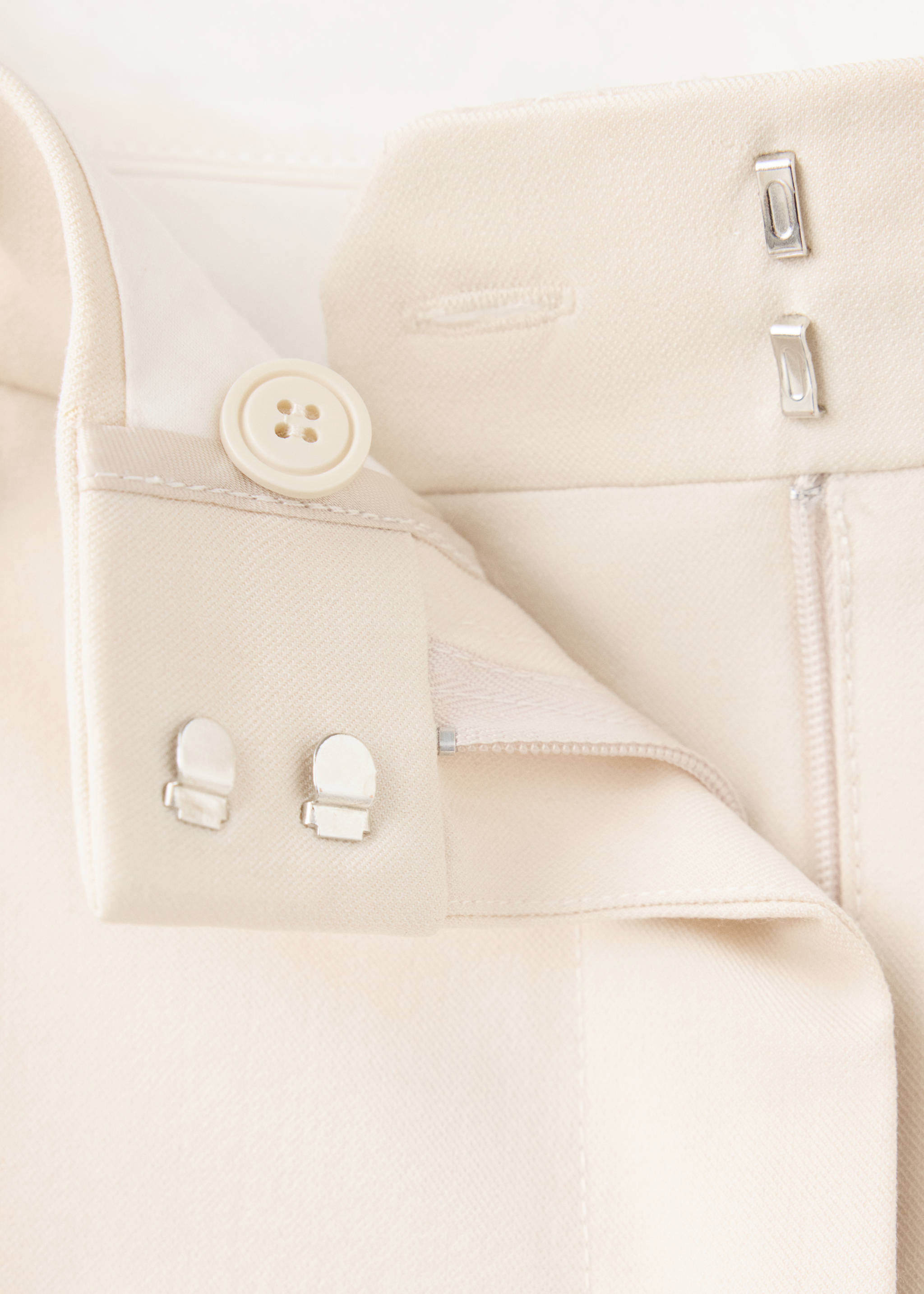 Pleated suit trousers - Details of the article 8