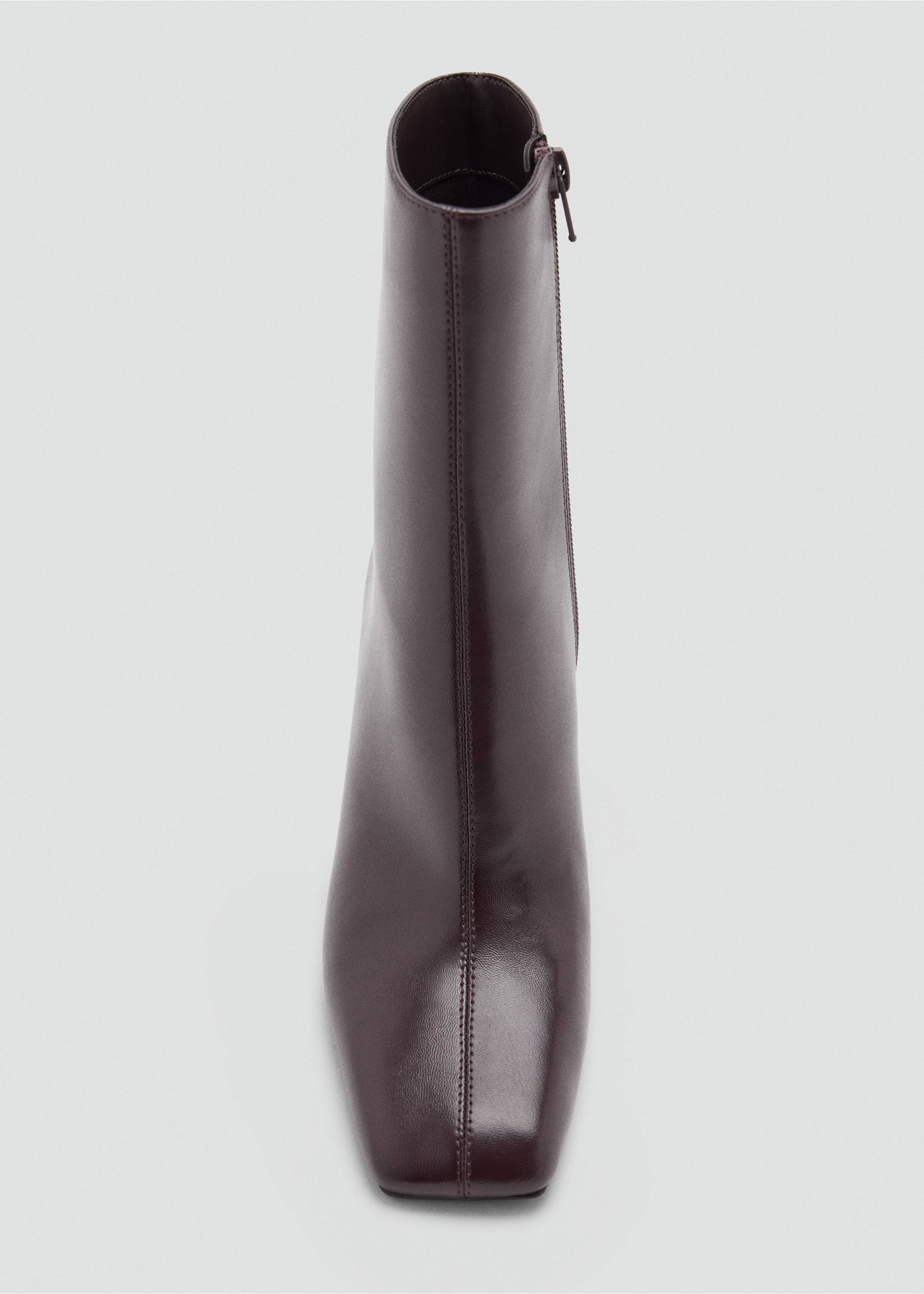 Absatzstiefelette mit Spitze - Detail des Artikels 2, Bordeaux. Ref: 37086331-00.