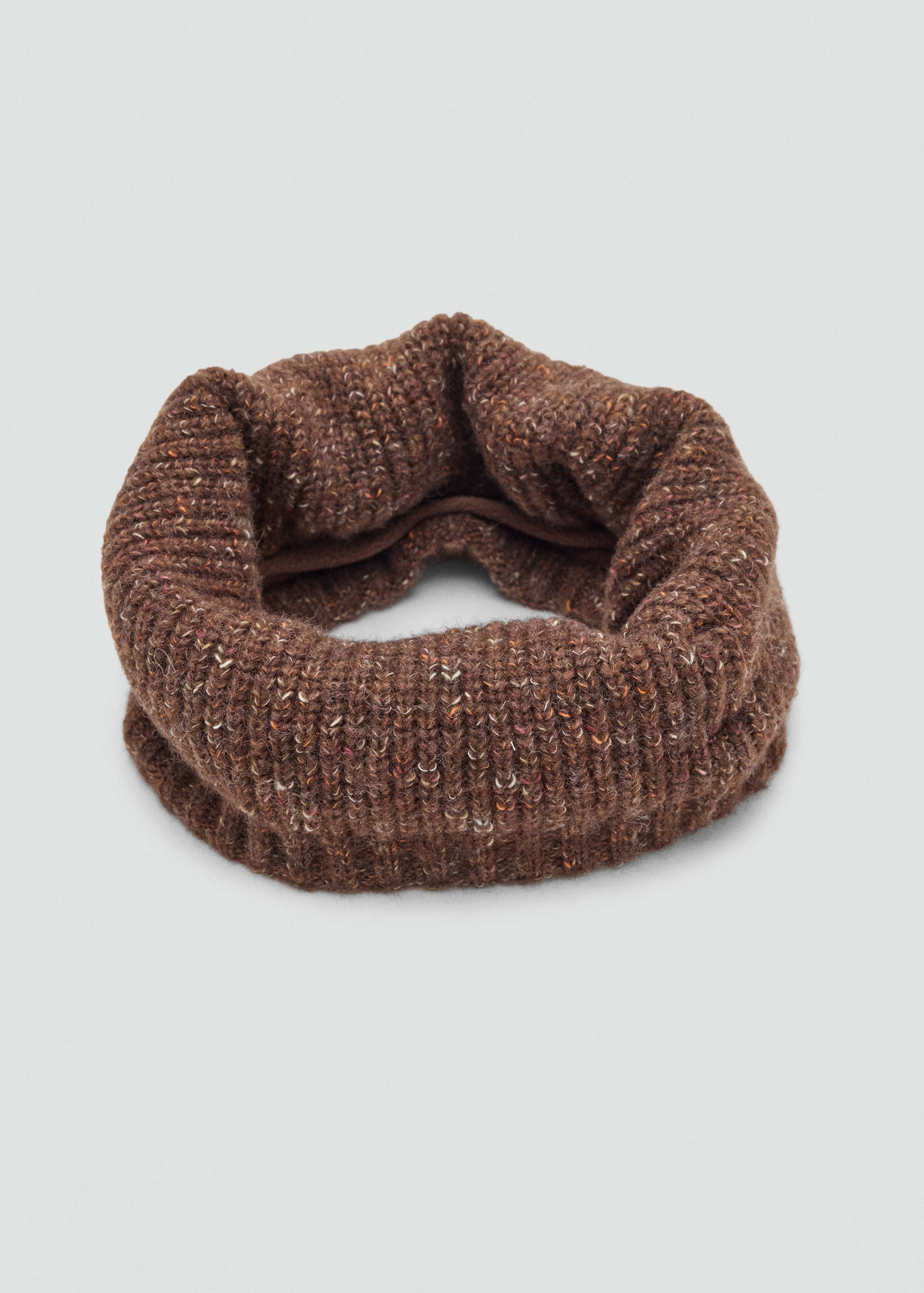 Flecked knit scarf - Details of the article 1