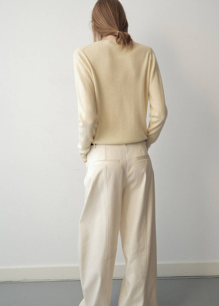 100% cashmere round-neck sweater - thumbnail 3
