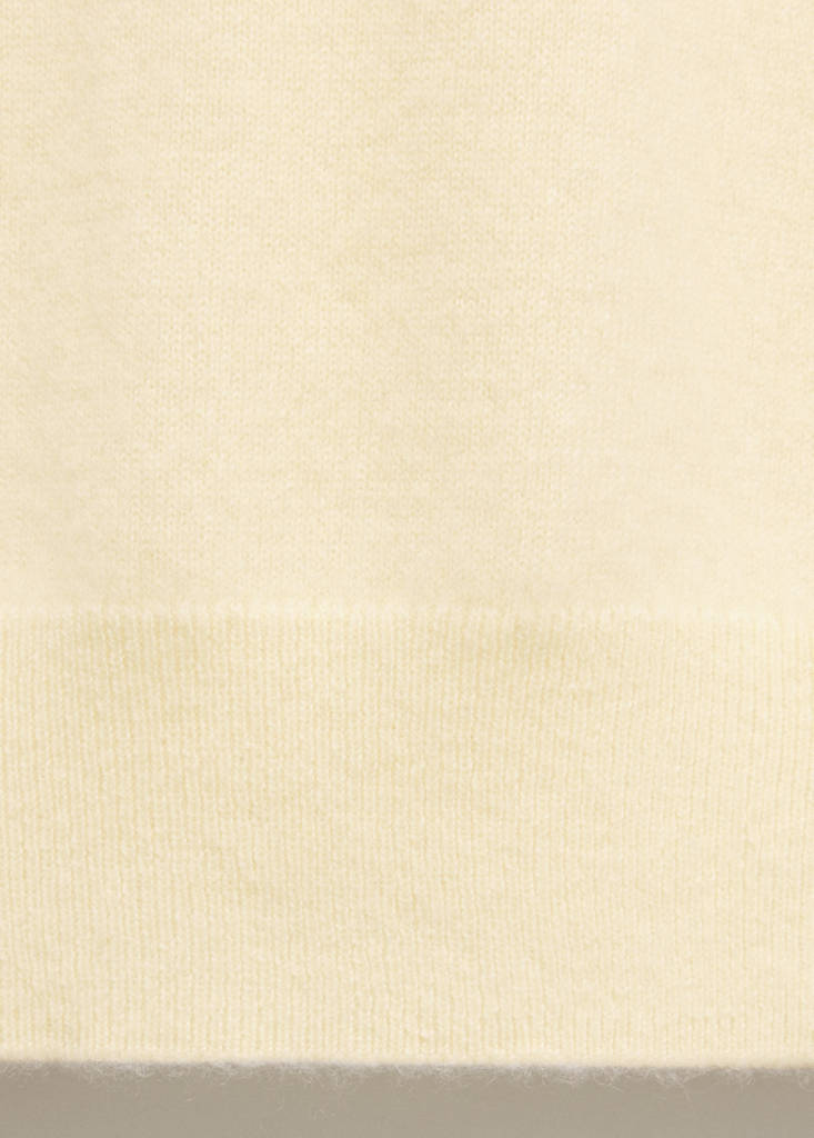 100% cashmere round-neck sweater - thumbnail 6