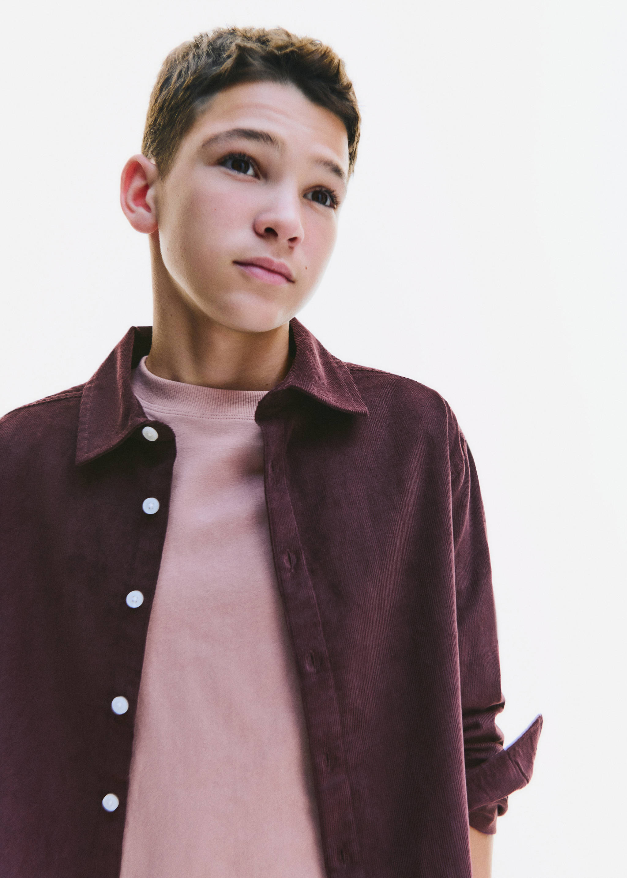 100% cotton corduroy shirt - Details of the article 5, Maroon. Ref: 37086335-00.