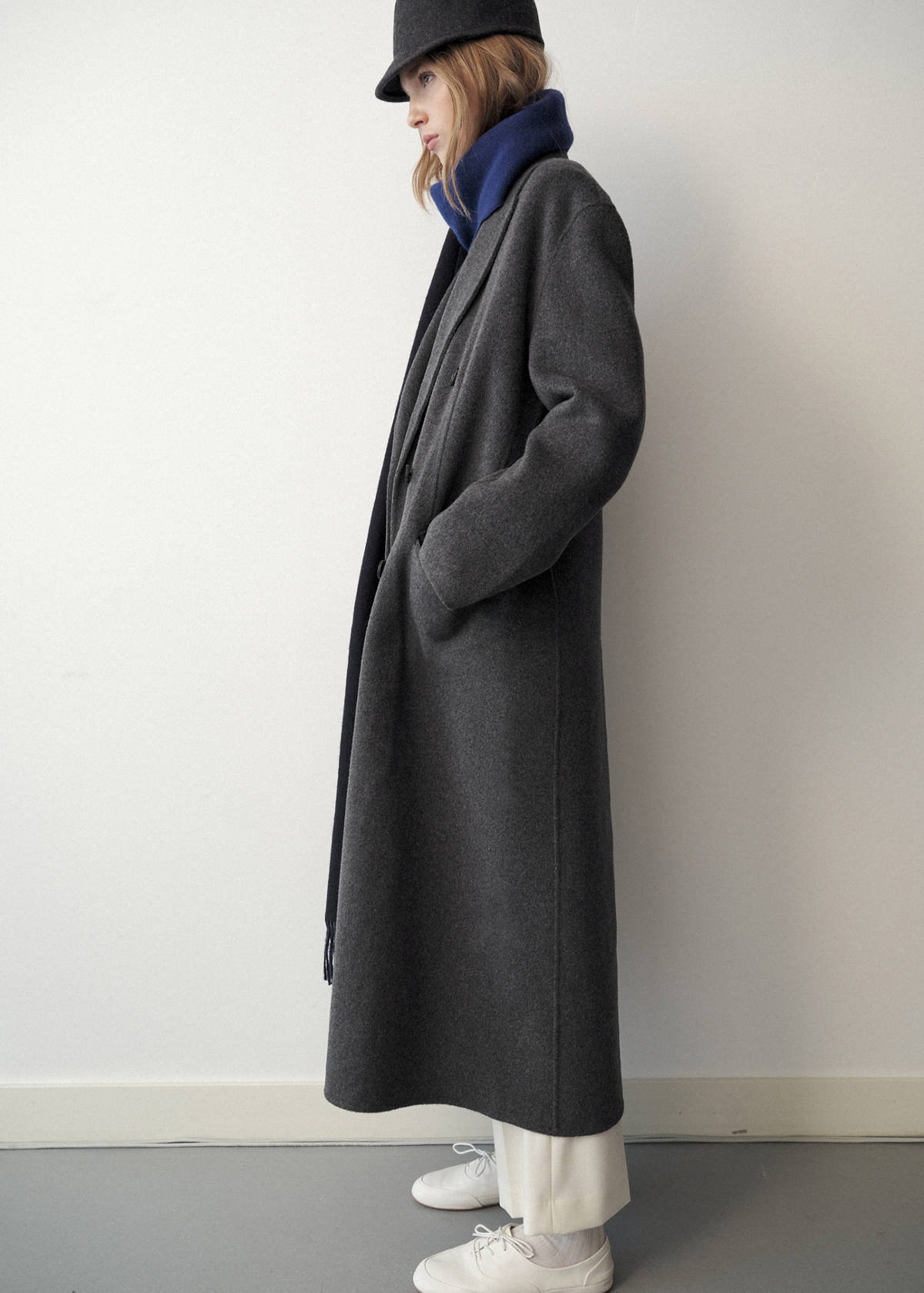 Double-breasted wool coat — Grey