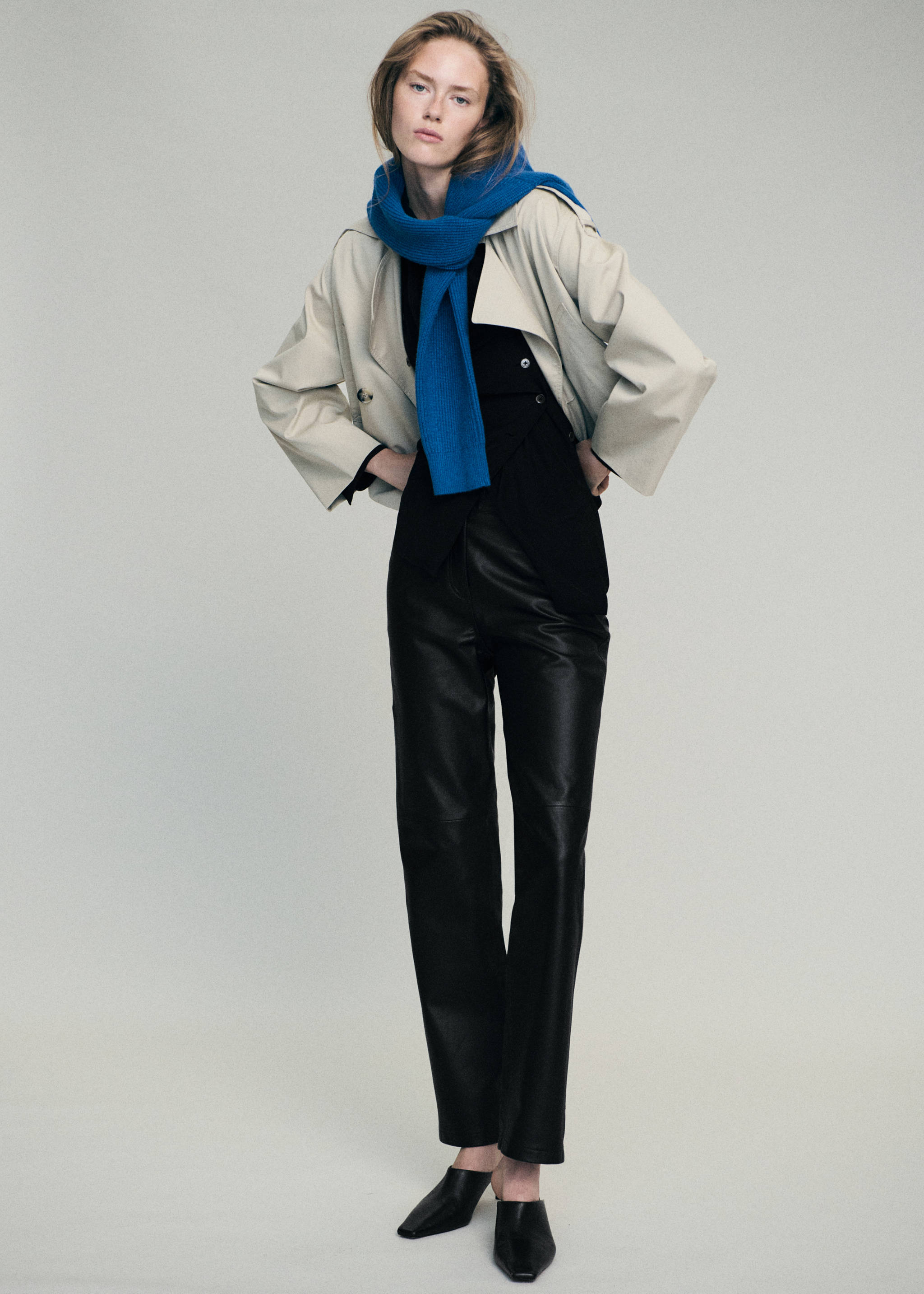 Pantalon droit en cuir - Détail de l'article 1