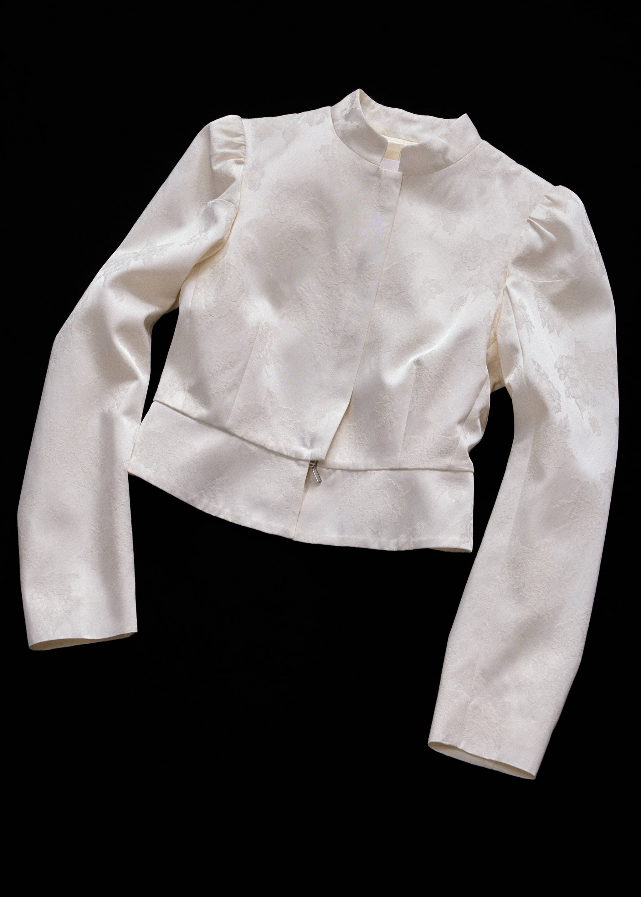 Jacquard jacket with stand collar - Details of the article 5