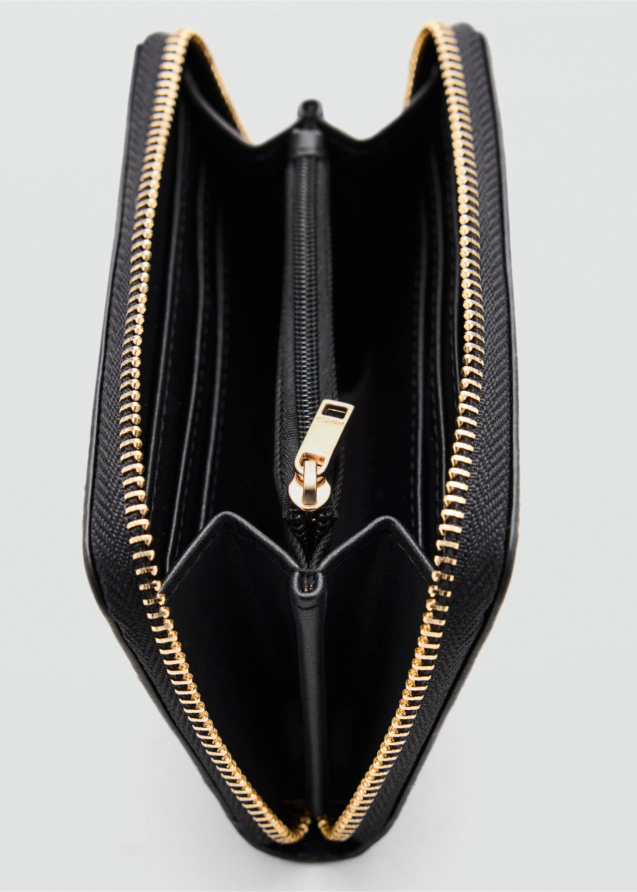 Faux leather wallet with geometric topstitching - Details of the article 1, Black. Ref: 37086365-00.