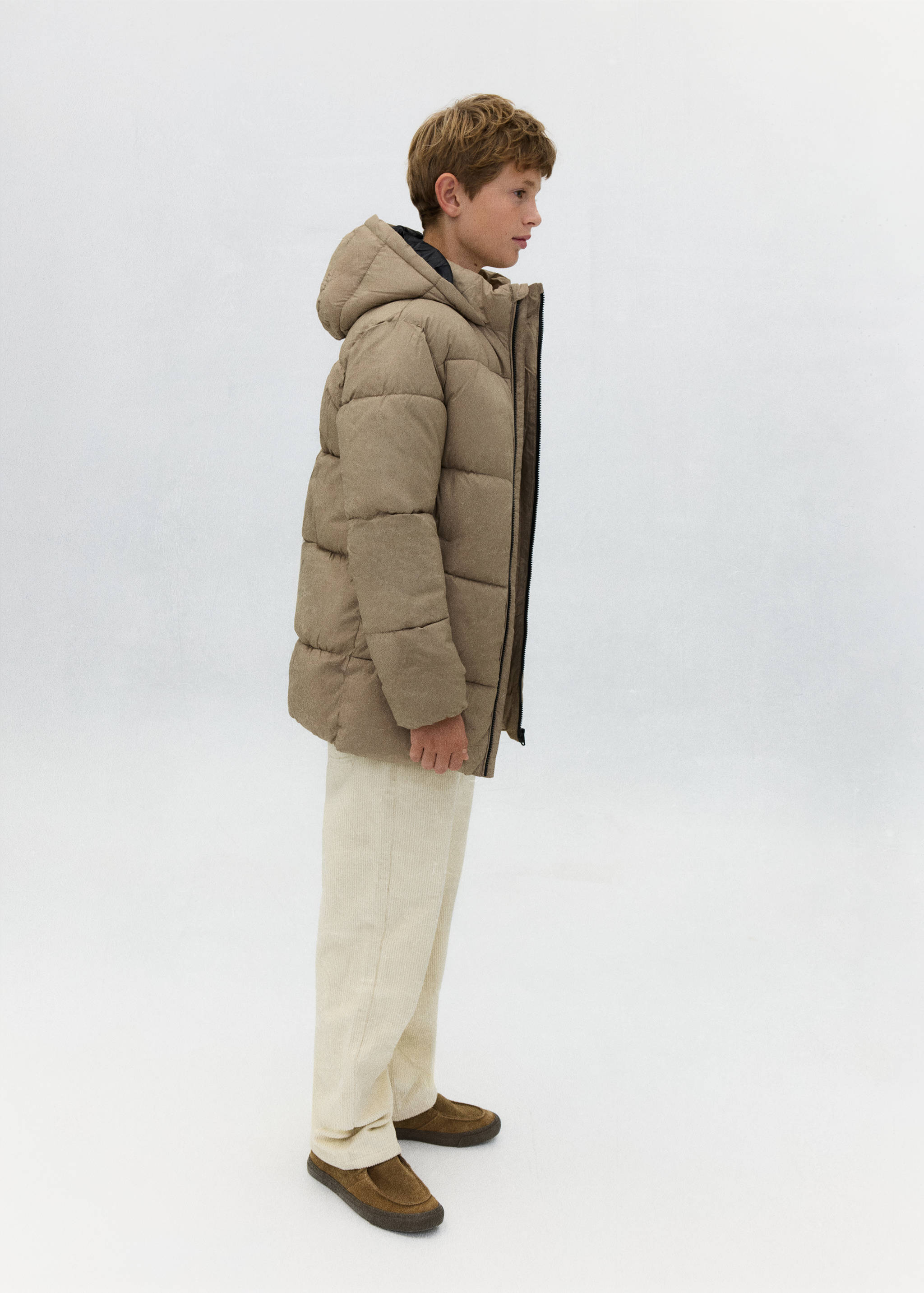 Long padded anorak with hood - General plane