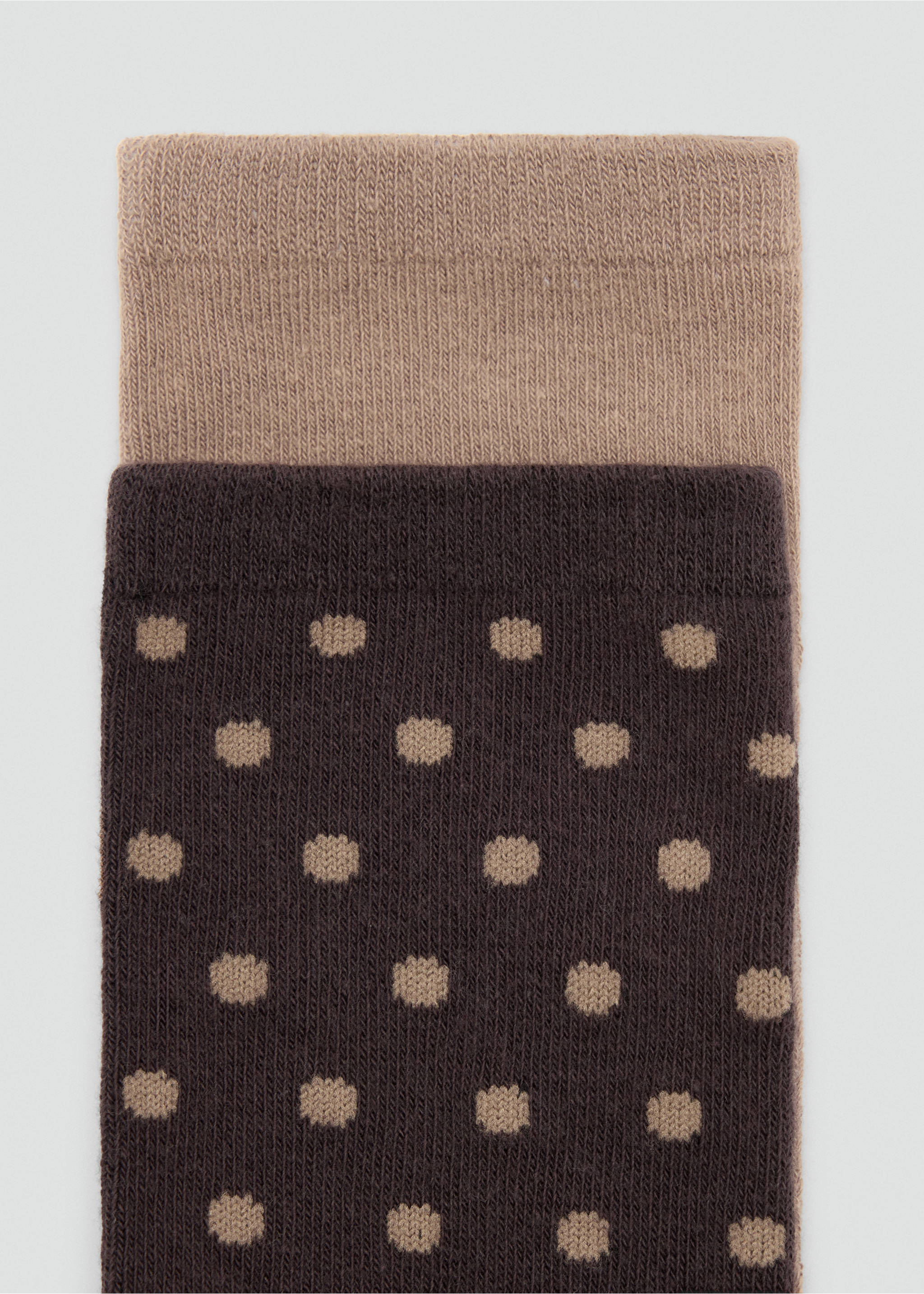 Ribbed finish at the top - Details of the article 8, Brown. Ref: 37086722-00.