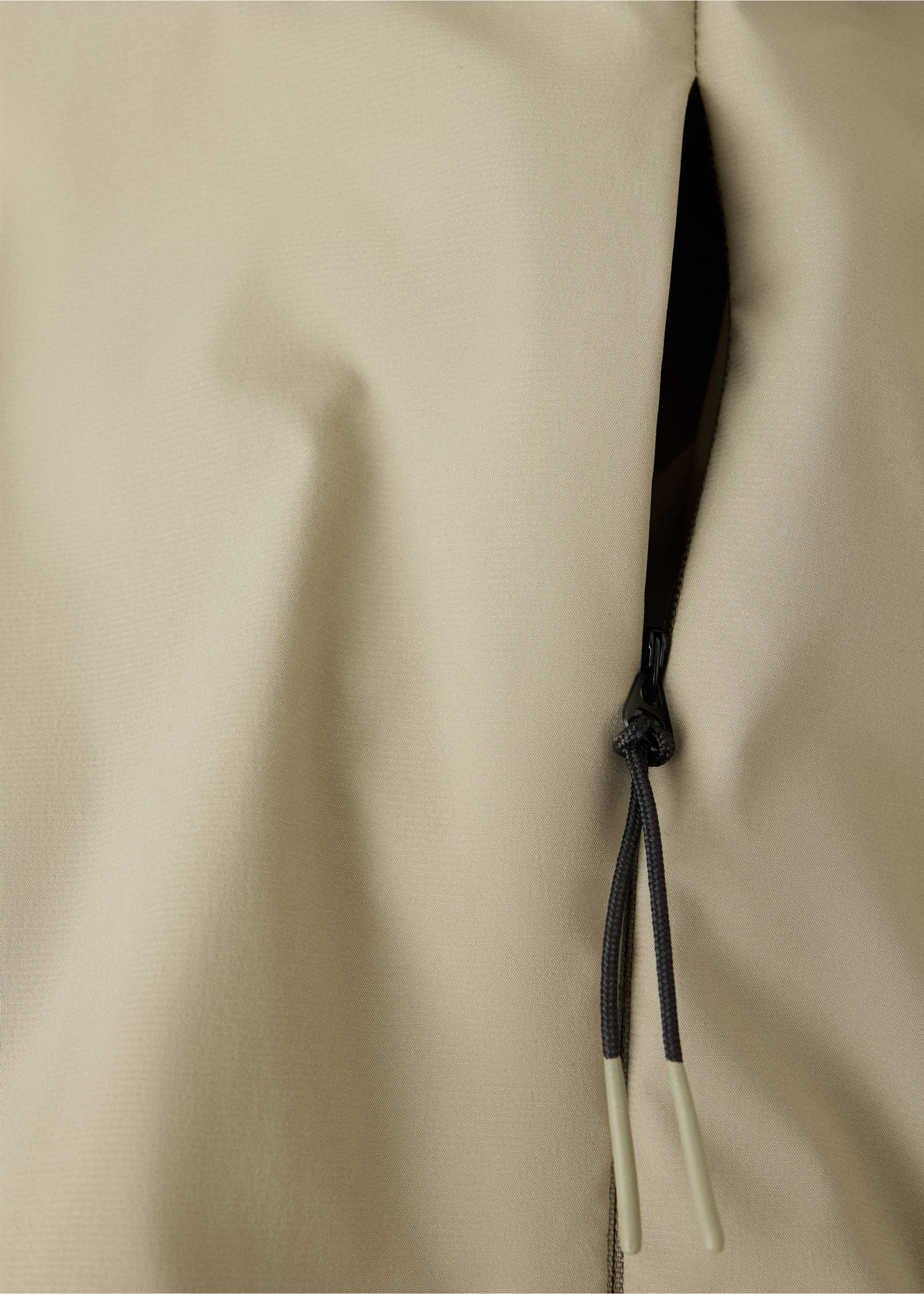 Thermolite®-filled bomber jacket - Details of the article 0, Medium Brown. Ref: 37086726-00.