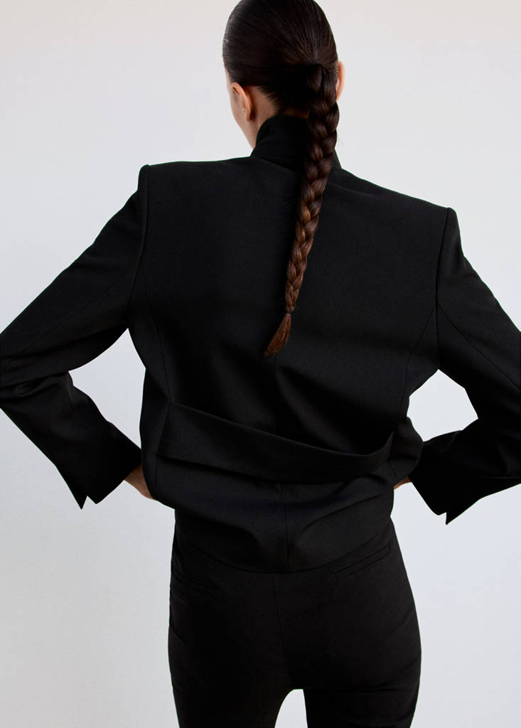 Straight-cut blazer with a high neck — Black