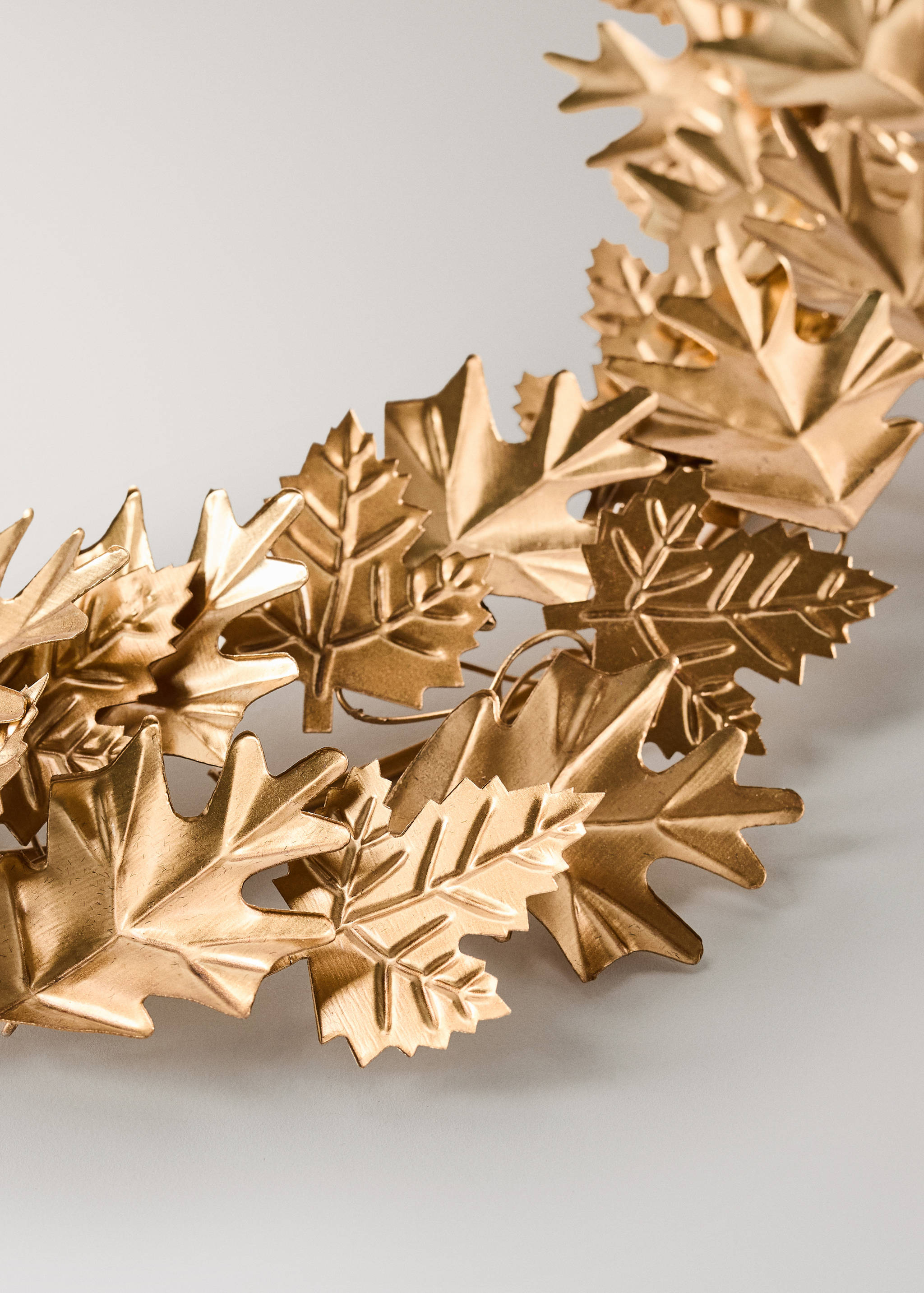 GADGET AUTUMN - Details of the article 1