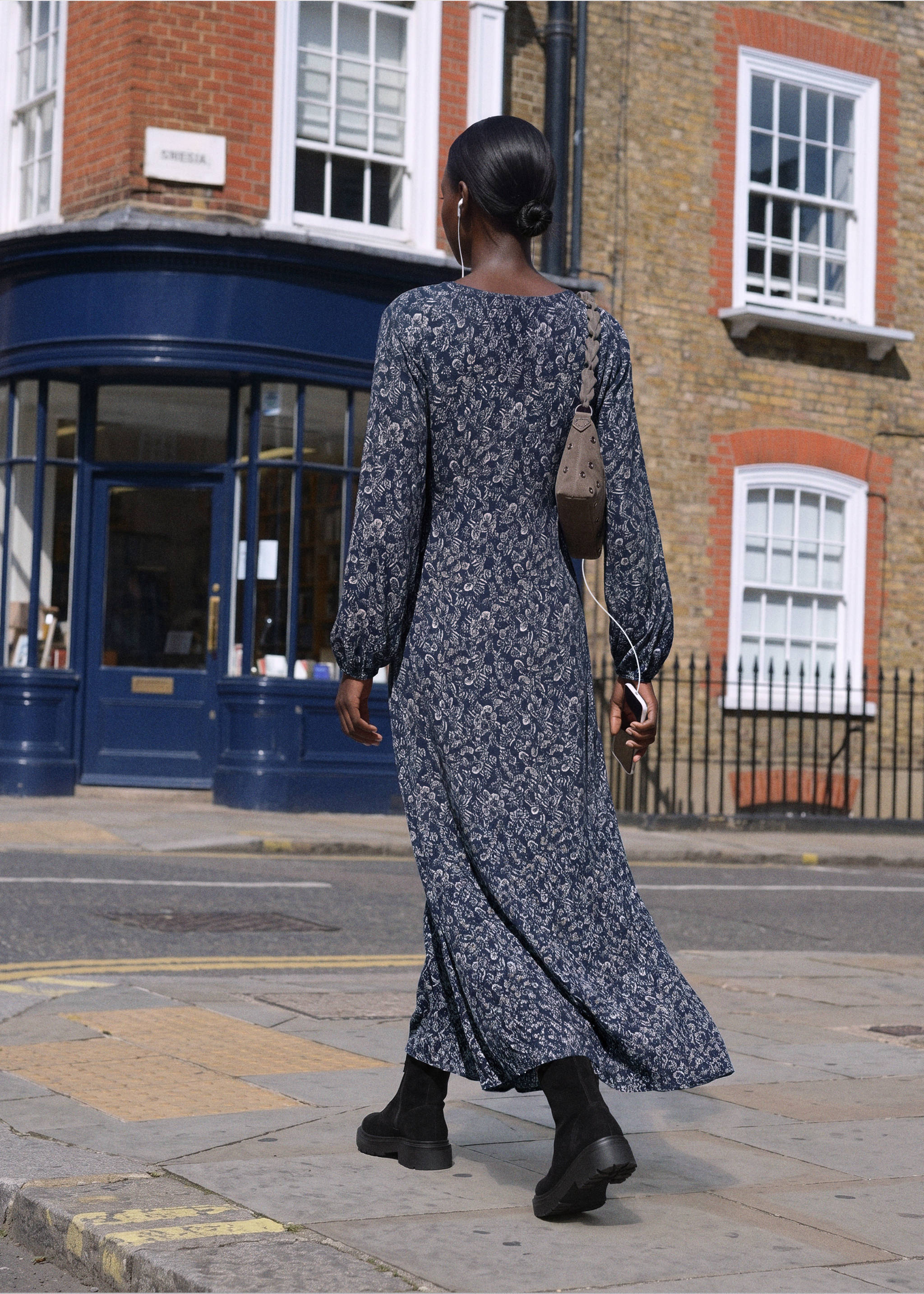 Robe longue à motif cachemire - Verso de l’article, Bleu marine. Ref: 37086737-00.