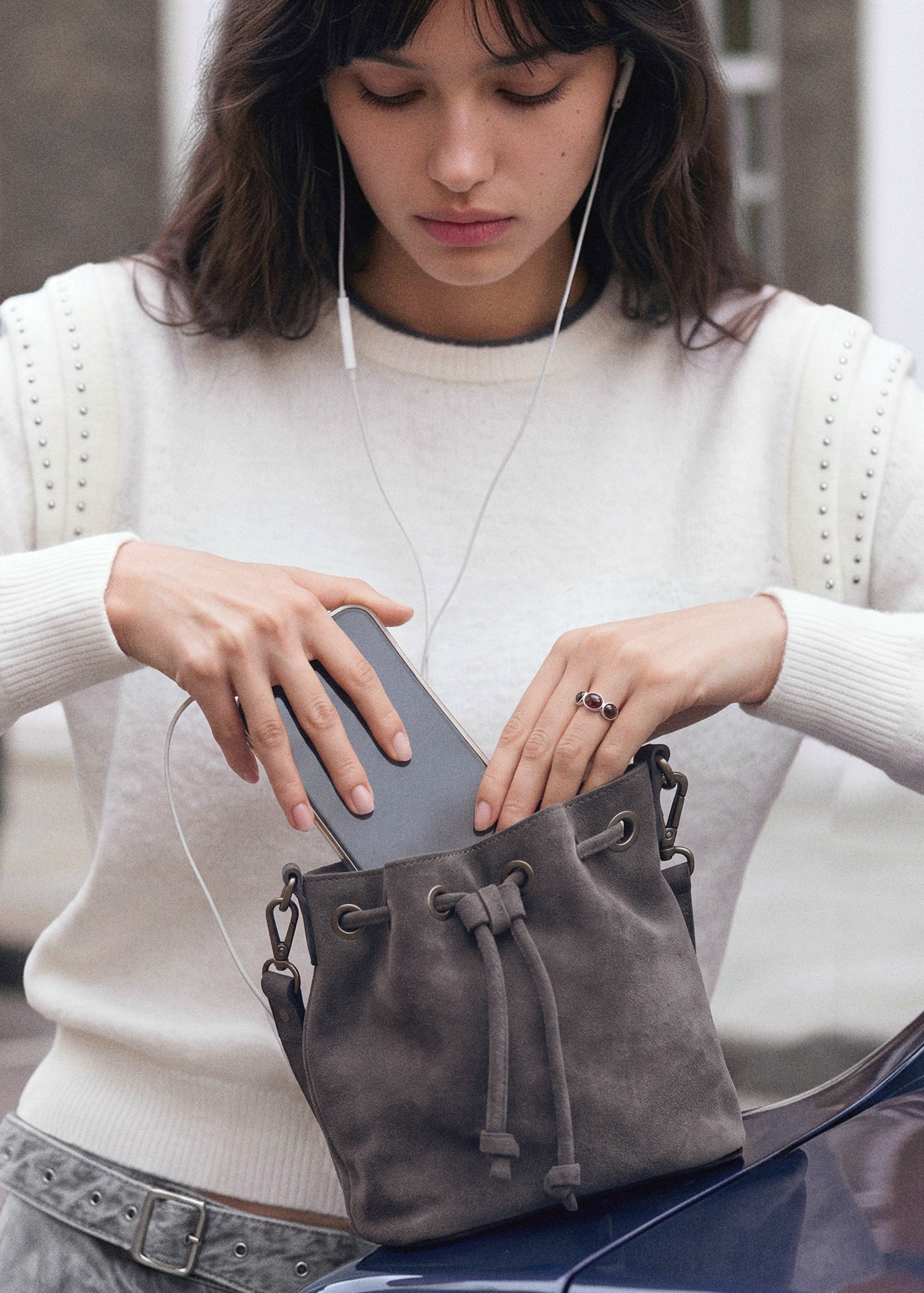 Sac seau en cuir suédé - Plan général